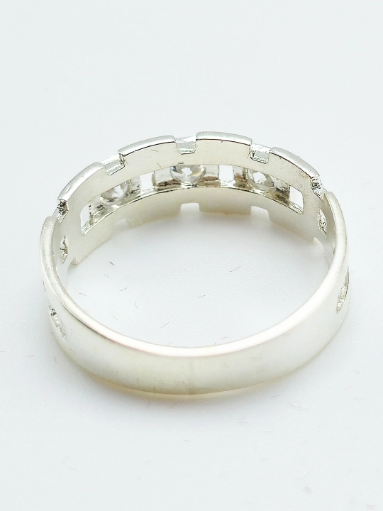 Серебряные кольца 925 пробы для девушек - 