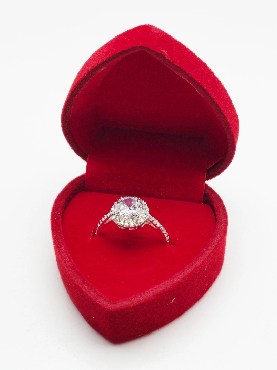 Серебряные кольца 925 пробы для девушек - 