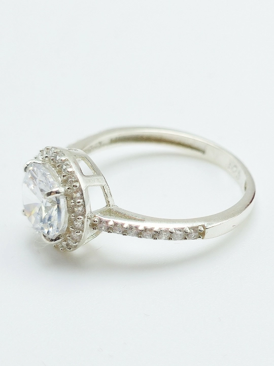 Серебряные кольца 925 пробы для девушек