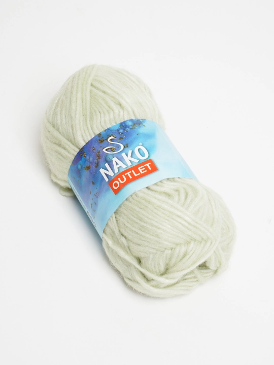 Пряжя Nako Outlet - плотная вязка,100% акрил, 250 м, 50 г (+- 5 г, 10%+-),в упаковке 1 шт
