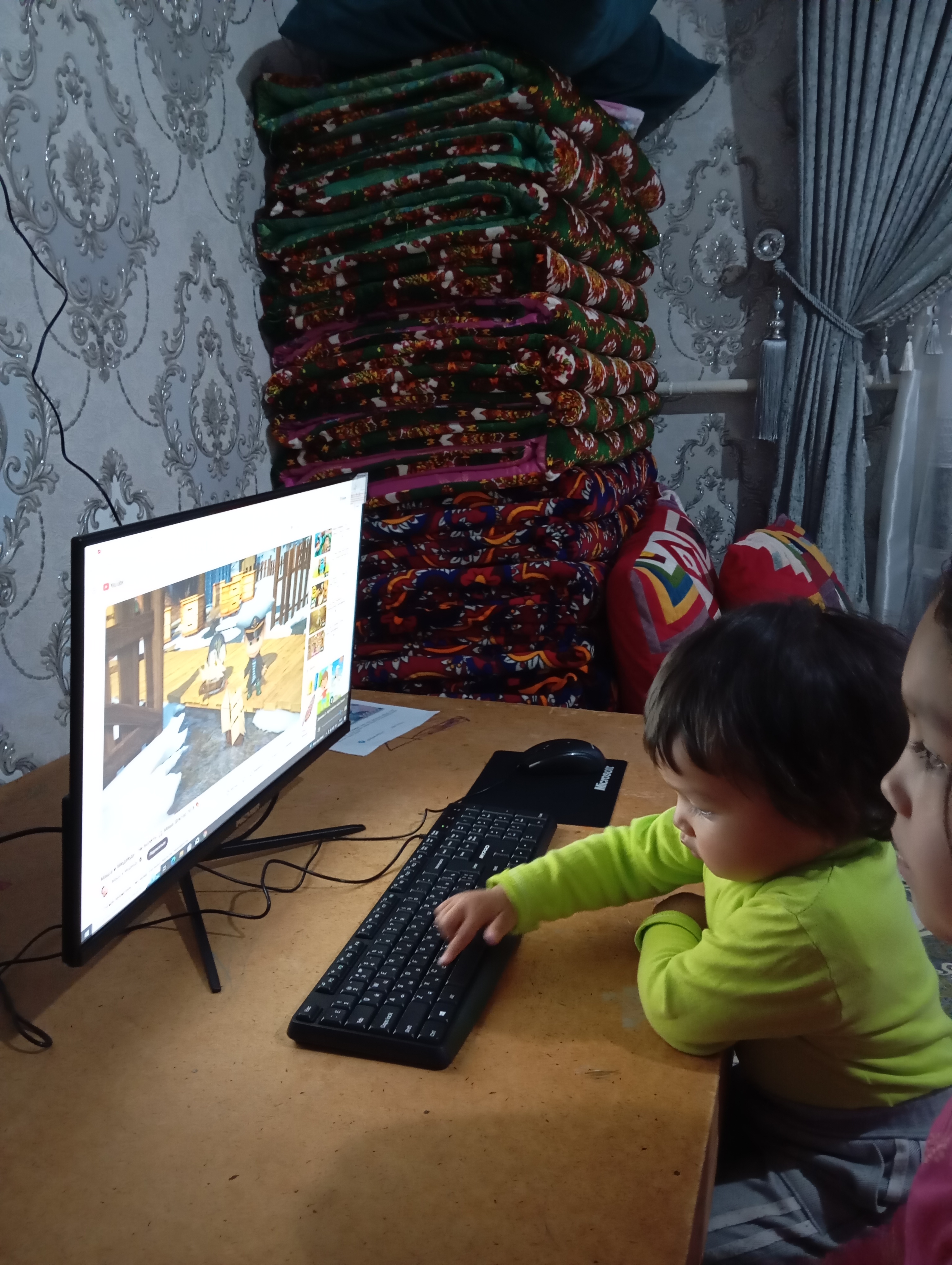 Ofis, uy va o'qish uchun shaxsiy kompyuter, Windows o'rnatilgan, Intel Core i5, 256 GB SSD
