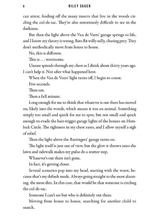 Middle of the Night. Riley Sager (Books in English)