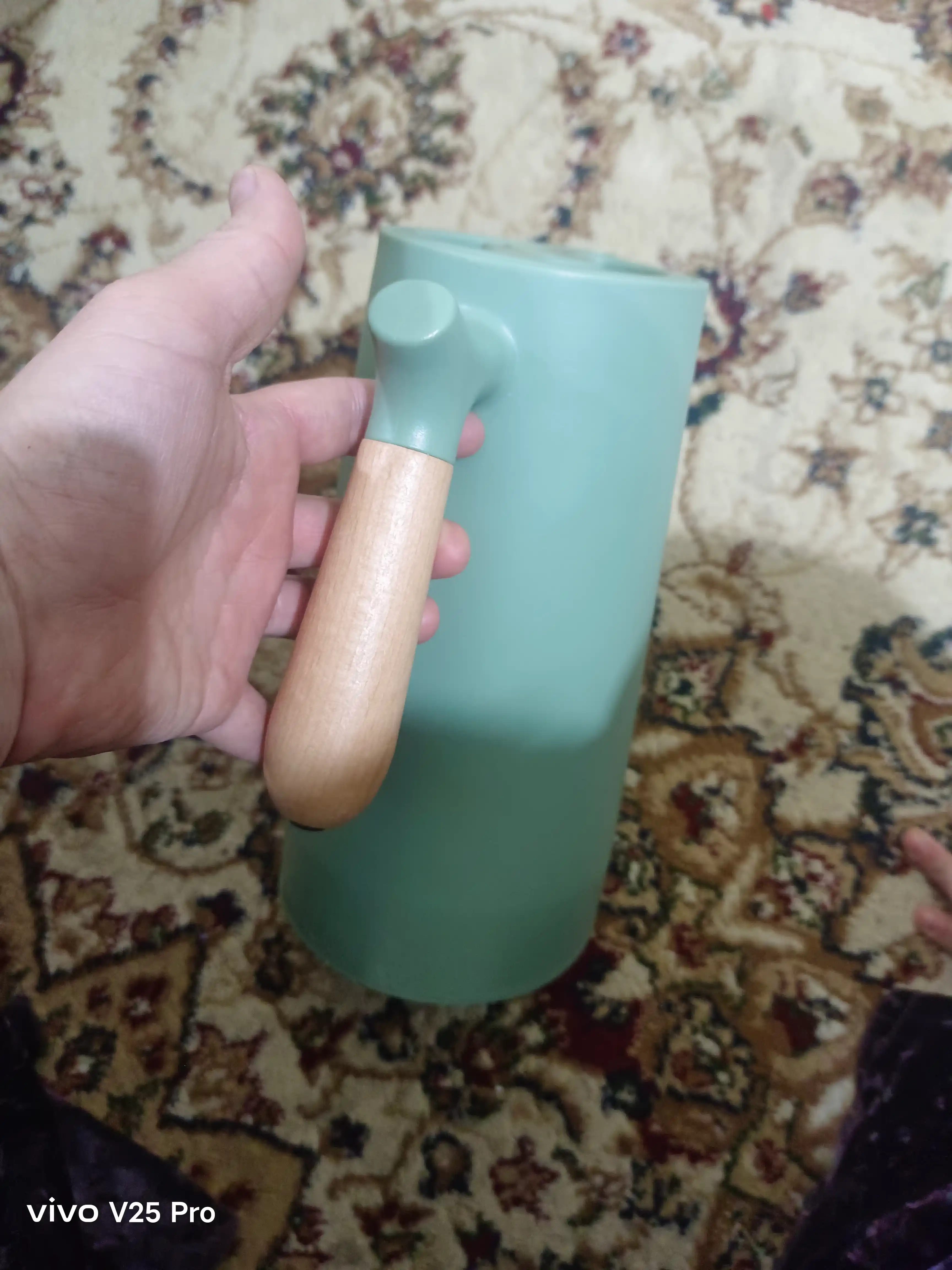 Termos choynak choy kofe va suv uchun issiq va sovuqni saqlaydi shisha kolbali, 1 litr