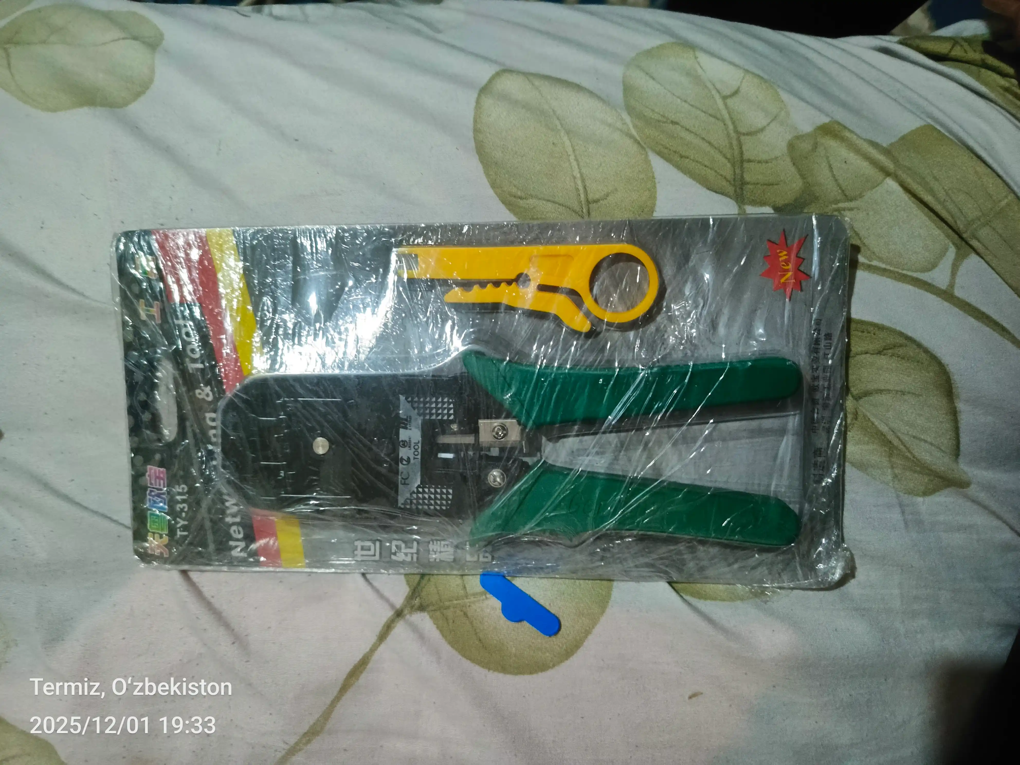 Simlar, kabellarni qisish uchun RJ-45, RJ-11, RJ-12 qisqich asboblari, krimper