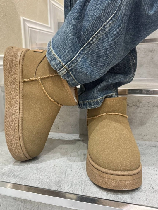 Ugg ayollar moynali UGG qishki etiklar issiq botinkalar, 1 olcham kichiq
