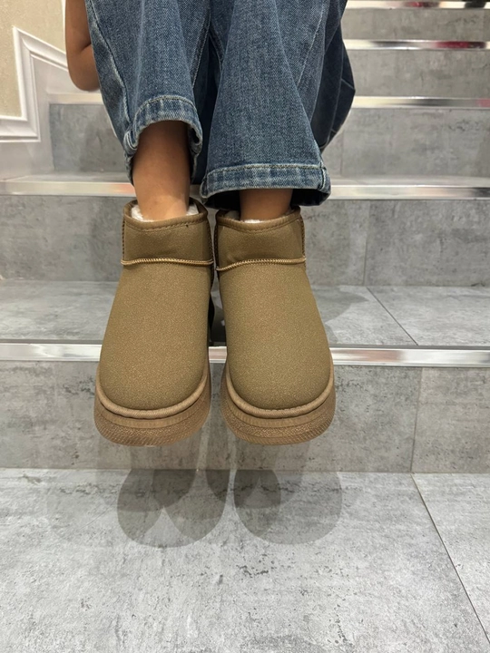 Ugg ayollar moynali UGG qishki etiklar issiq botinkalar, 1 olcham kichiq