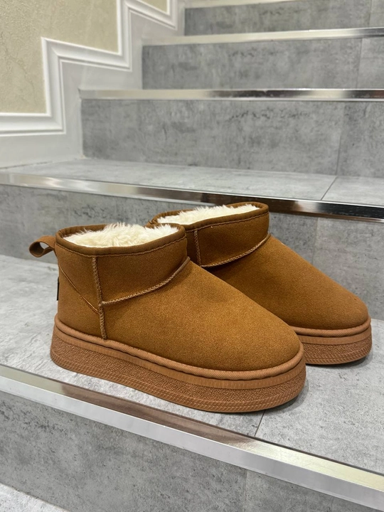 Ugg ayollar moynali UGG qishki etiklar issiq botinkalar, 1 olcham kichiq