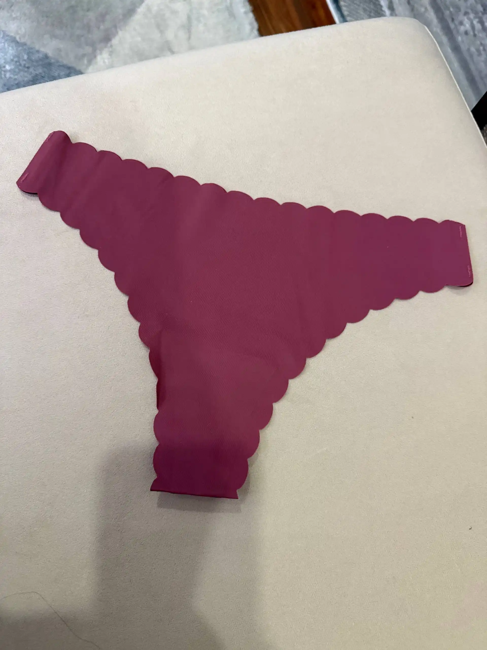 GG Secret ayollar trusi, choksiz string trusi