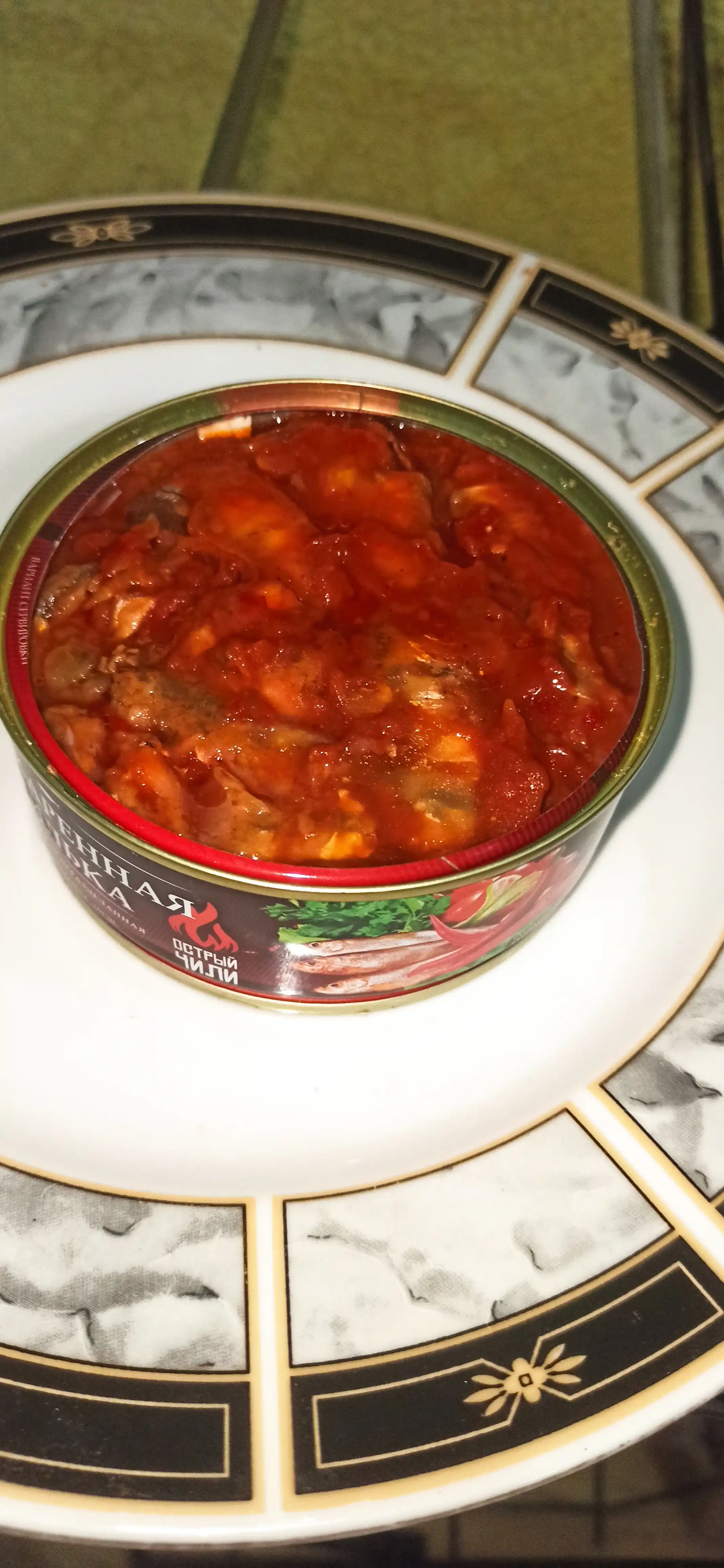 Pomidor Chili sousida qovurilgan Vatan uchun Baltic sprat, 240 g
