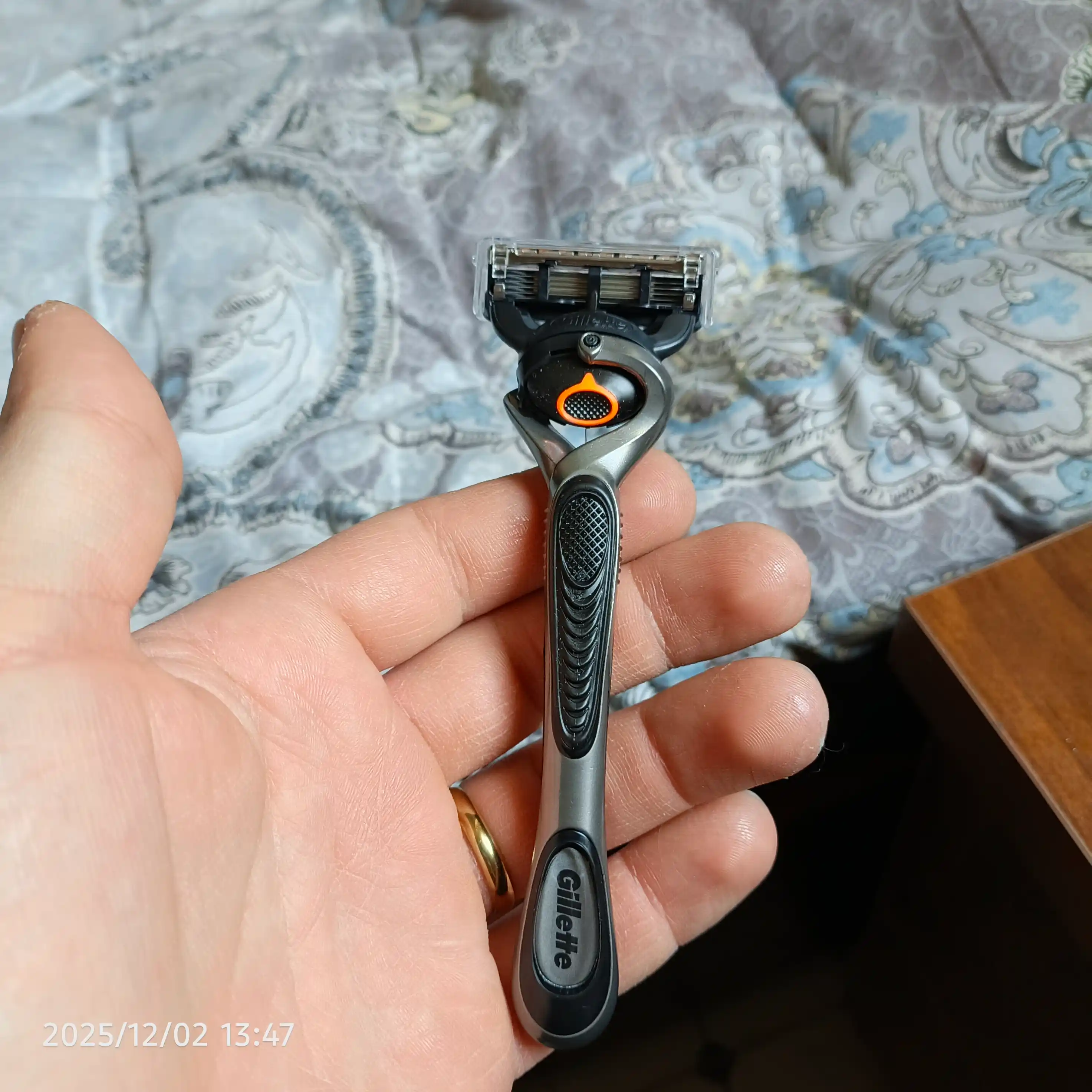 Бритва с триммером Gillette Fusion ProGlide, 5 лезвий с углеродным покрытием, +2 кассеты