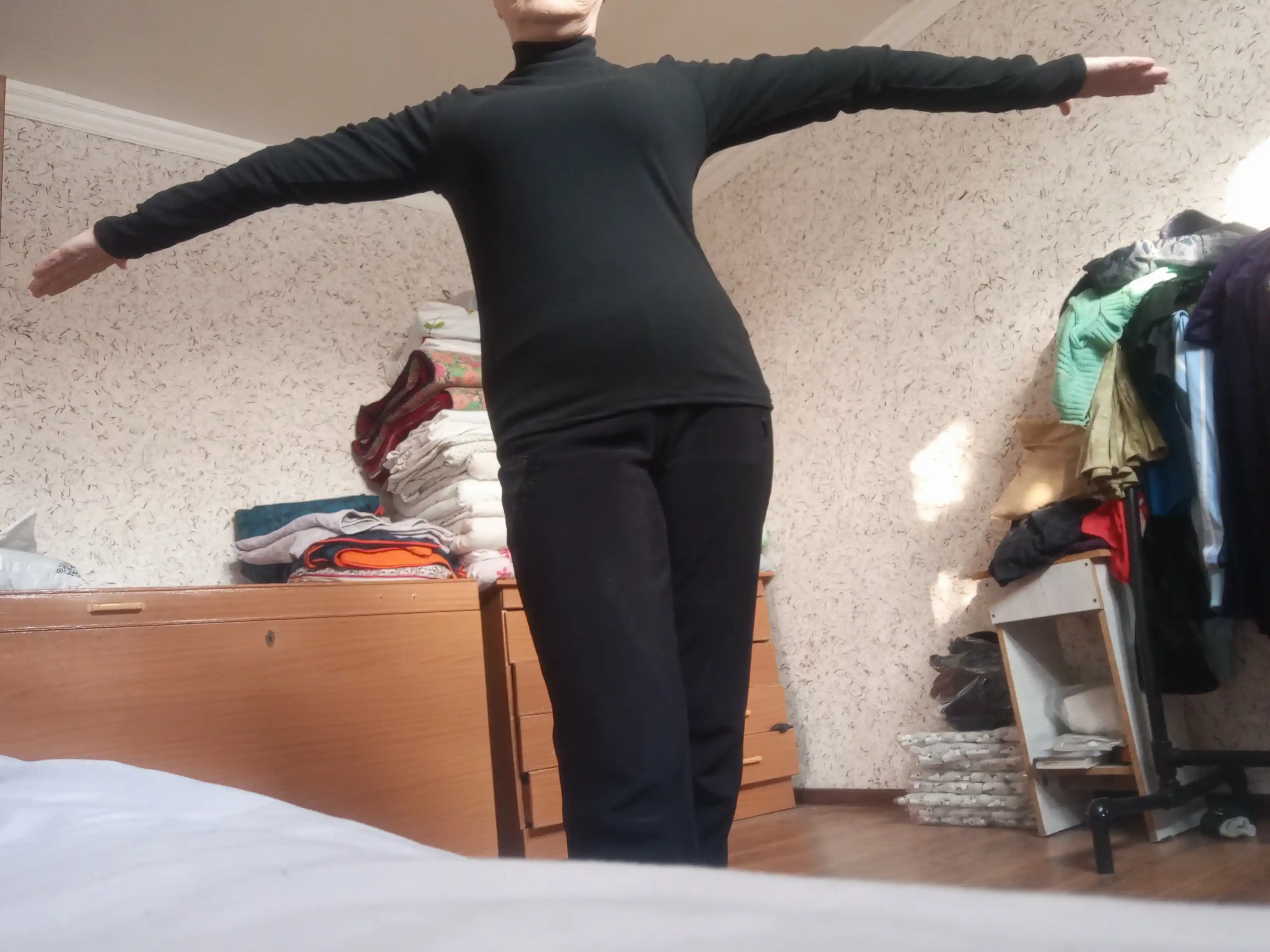 Ayollar vodolazka Kioko, ayollar yopishib turadigan bazaviy koftasi