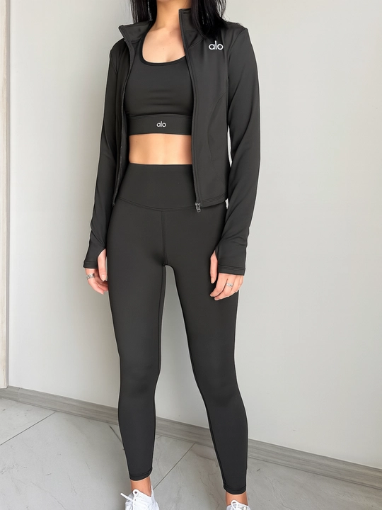 Ayollar sport kostyumi - 