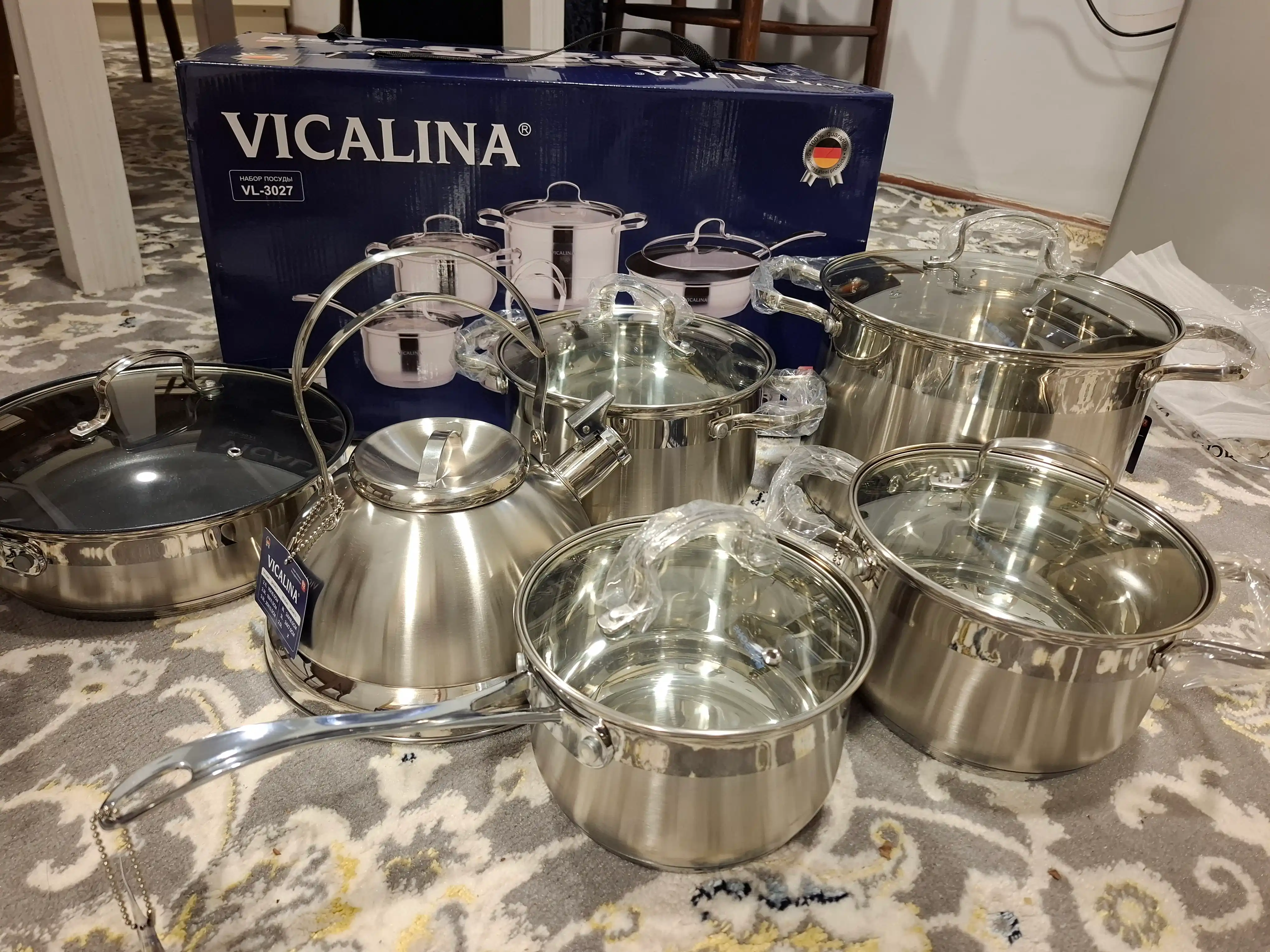 Shisha devor tokchasi, televizor va router uchun taglik