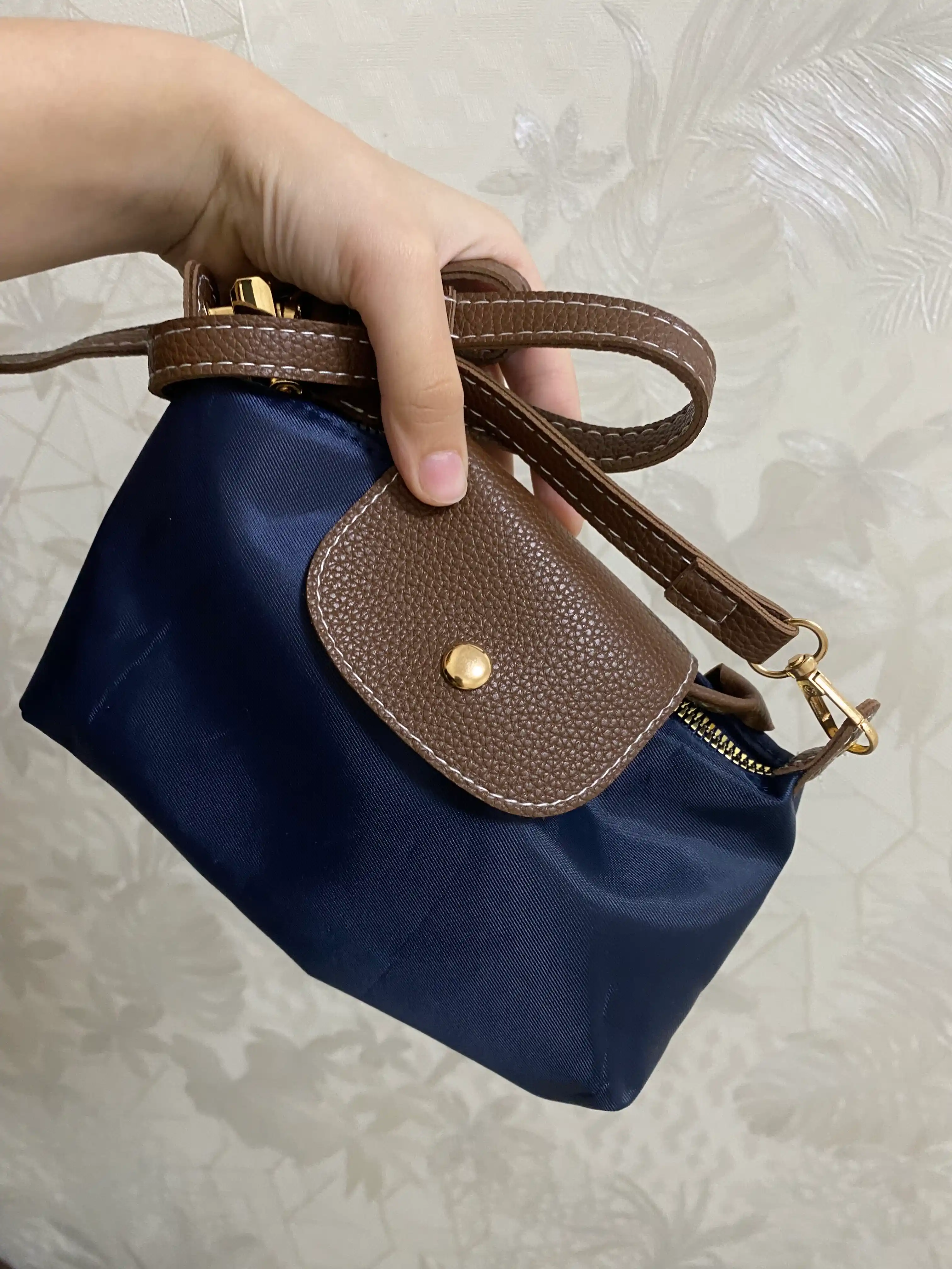 Ayollar uchun mini sumka Longchamp