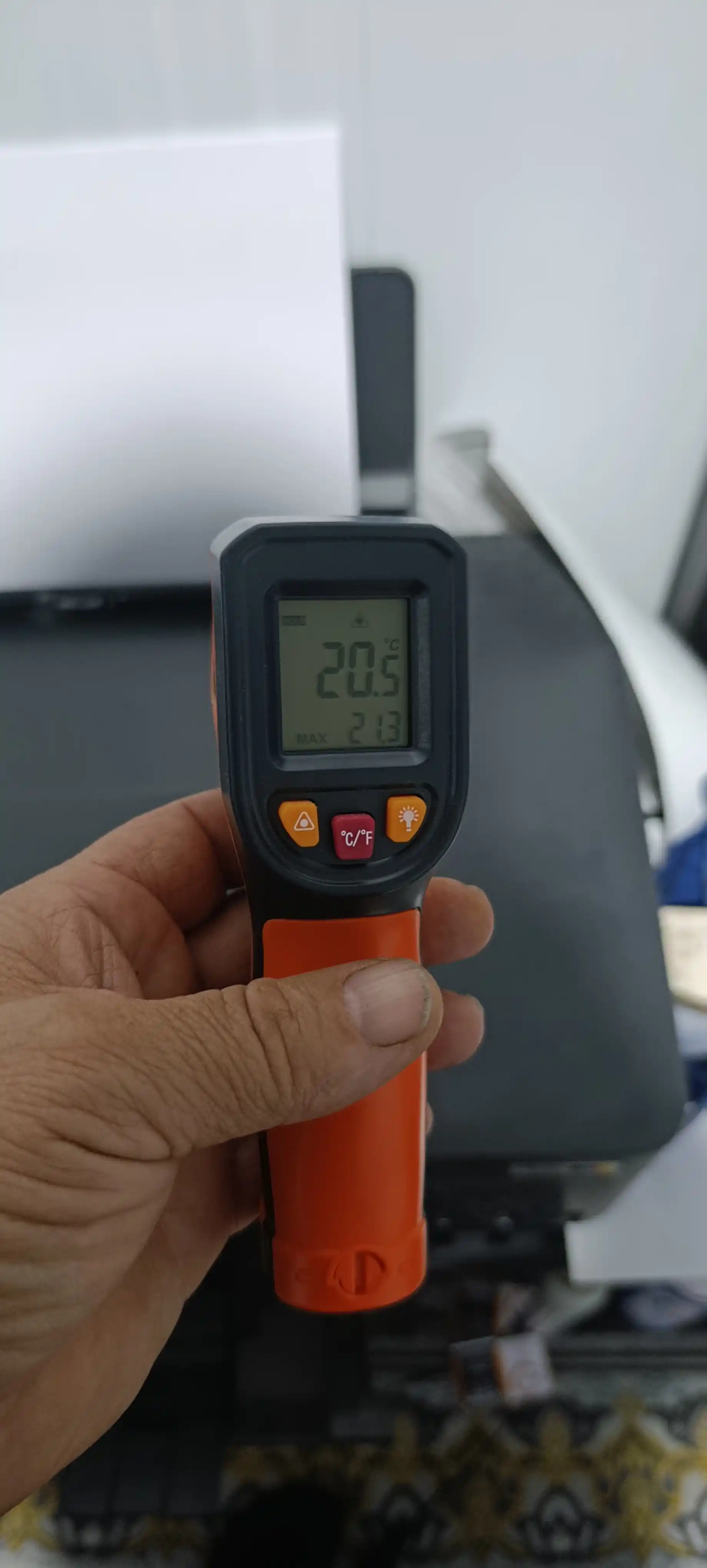 Пирометр NJTY T600A — инфракрасный бесконтактный термометр (-50 … +600 °С) +