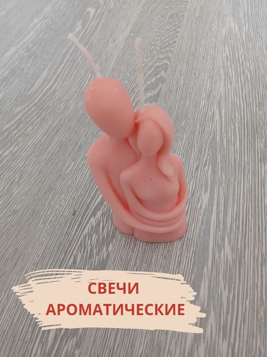Quruq gullar va tabiiy efir moylari solingan bankadagi xushbo‘y sham, xushbo‘y sham
