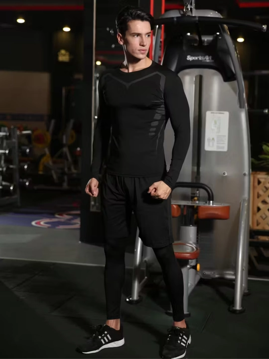 Erkaklar sport kiyim to‘plami — futbolka + shortik + leggins, yugurish va fitnes uchun
