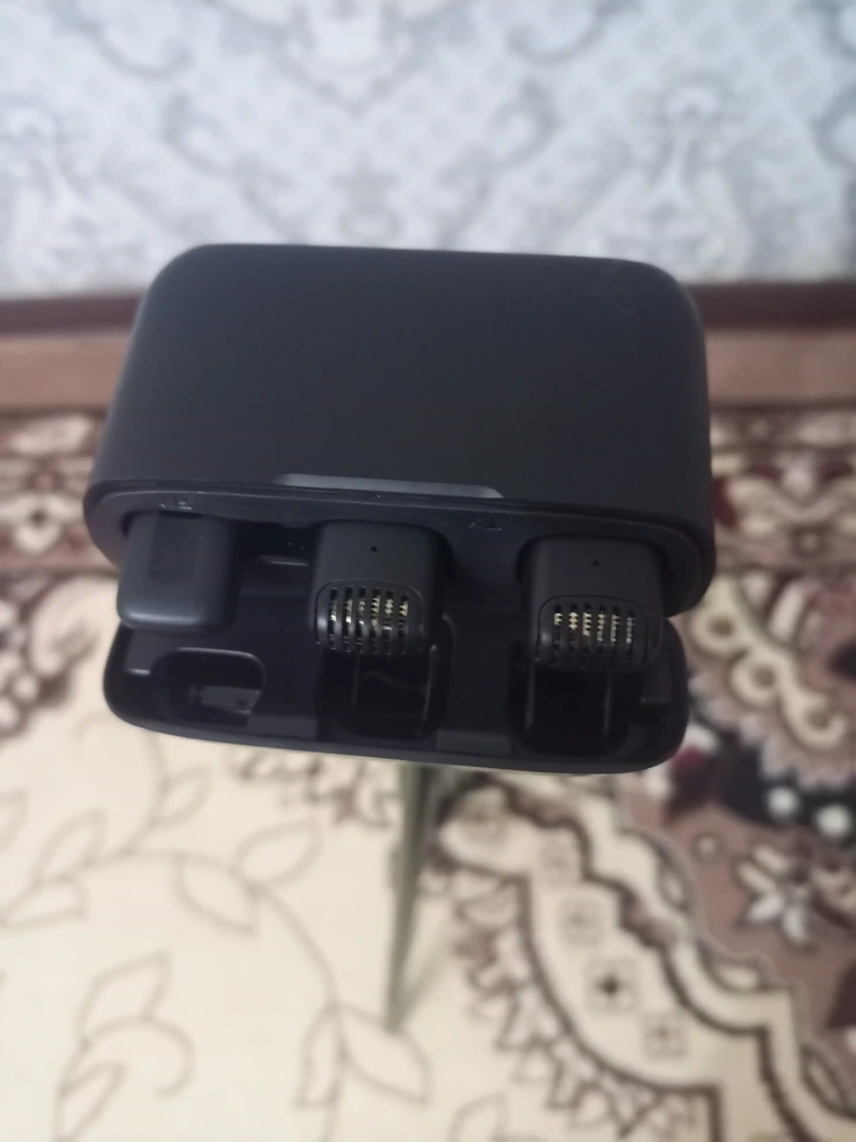 IPhone va Android uchun Type-C va Lightning ulagichlari bilan jihozlangan 2 ta 1 da simsiz ilmoqli mikrofon