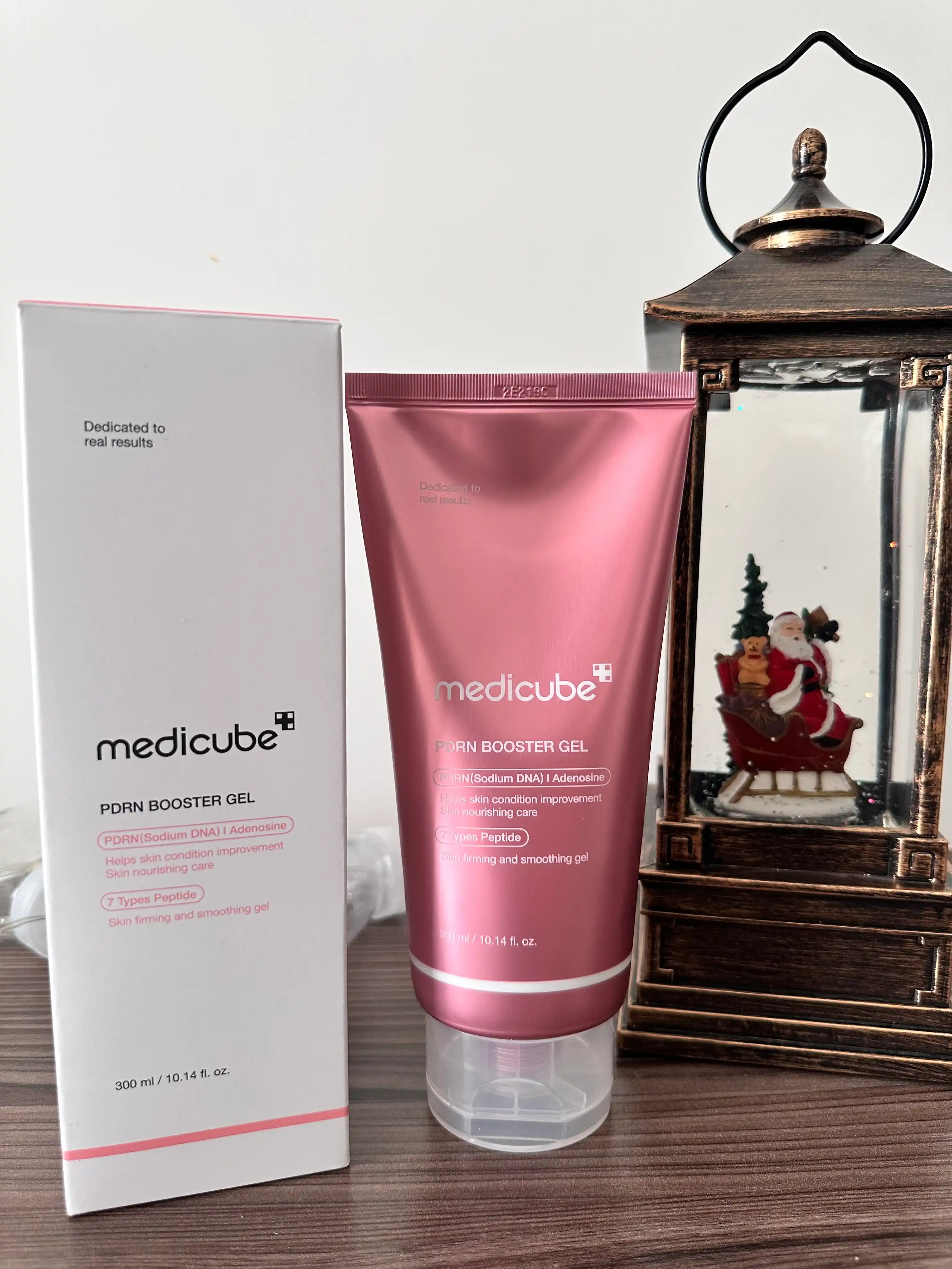 Бустер-гель крем с ПДРН и пептидами для микротокового аппарата Medicube, 300 мл