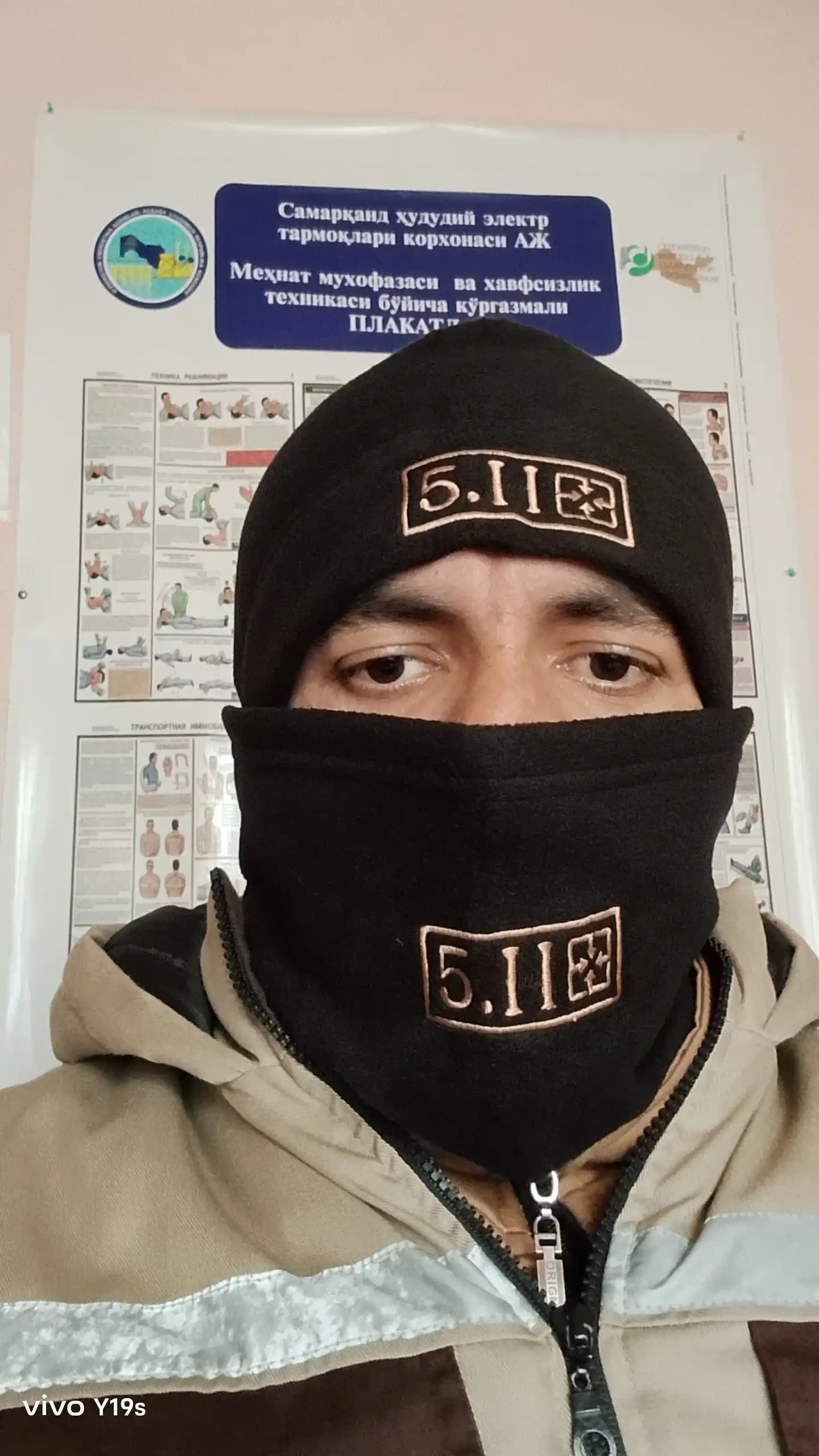 Balaklava 5.11 qishki o'ta zich jun 8 mm dan -30 ° C gacha issiq yuz va bo'yin niqobi