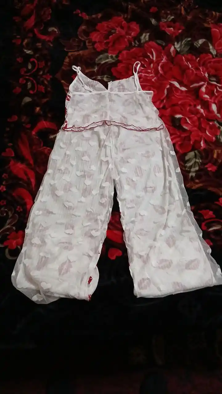 Ayollar ichki kiyimlari, ayollar tungi kiyimlari, ayollar penyuari, pijama, byustgalteri