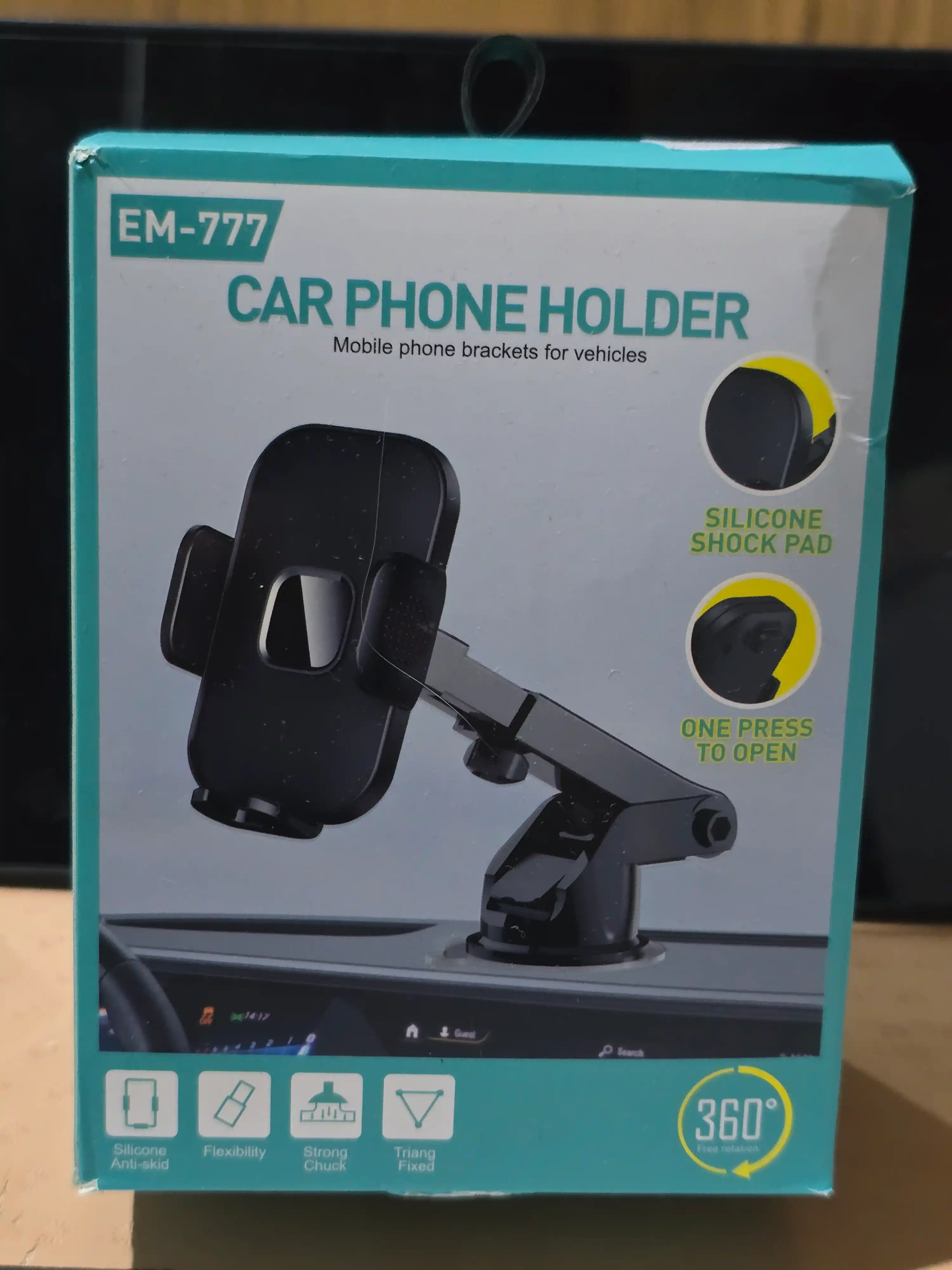 Avtomobil uchun universal telefon tutgichi EM-777/070