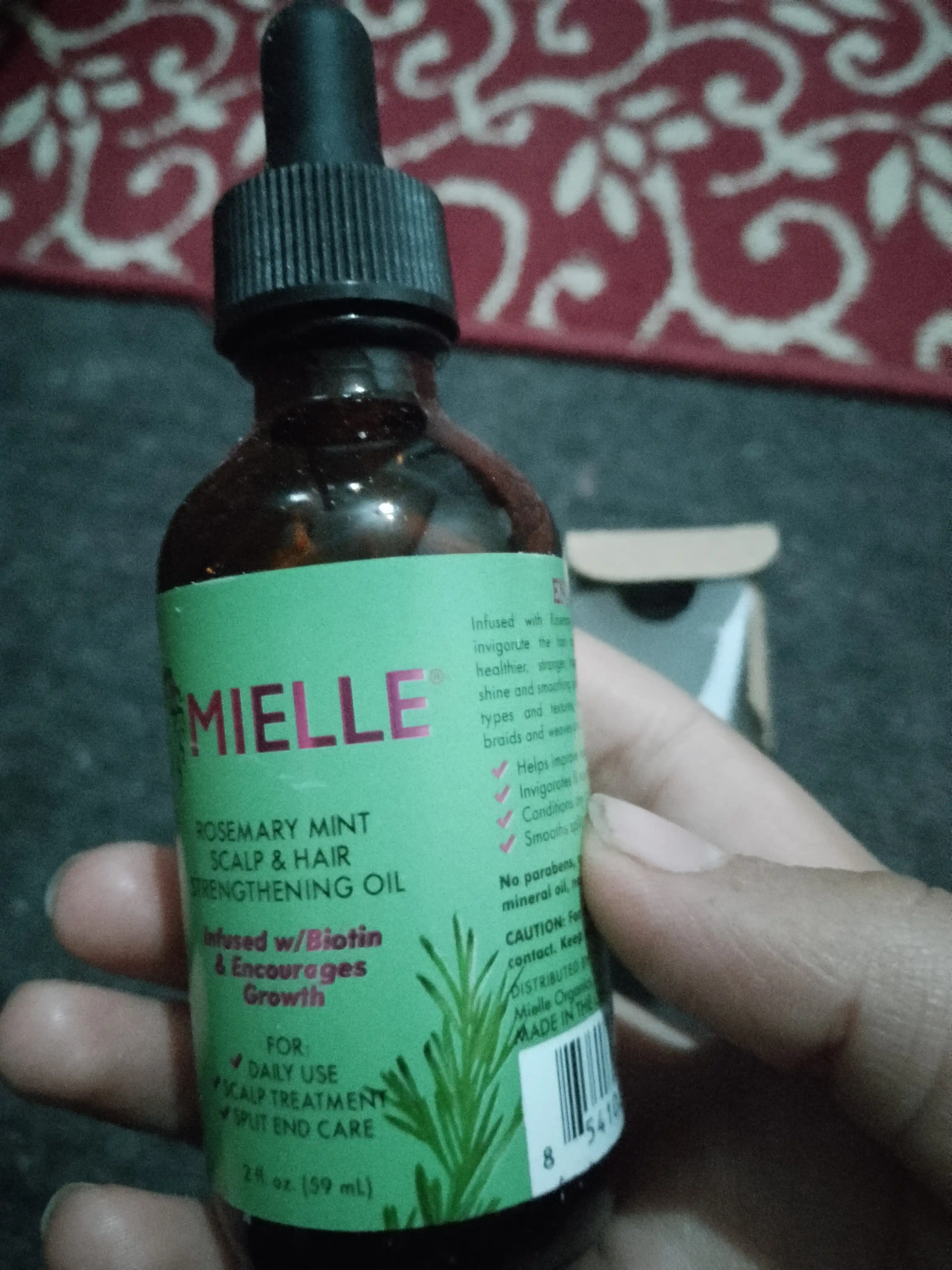 Soch, kiprik, qosh va soqolni mustahkamlash uchun biotinli Rozmarin Mielle moyi, 59 ml