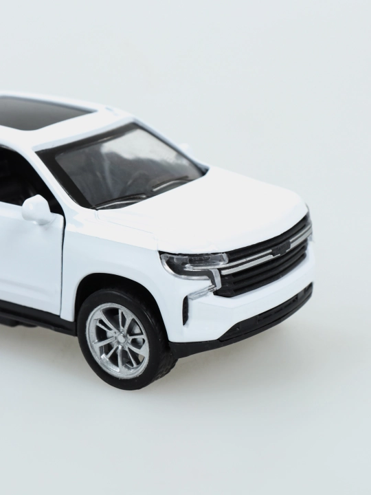 Металлическая машина Tahoe со звуком, светом, музыкой и открывающимися дверями
