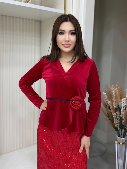 Вечернее платье. Вечерние платья для женщин и девочек. Блузка и юбка. Натуральный бархат