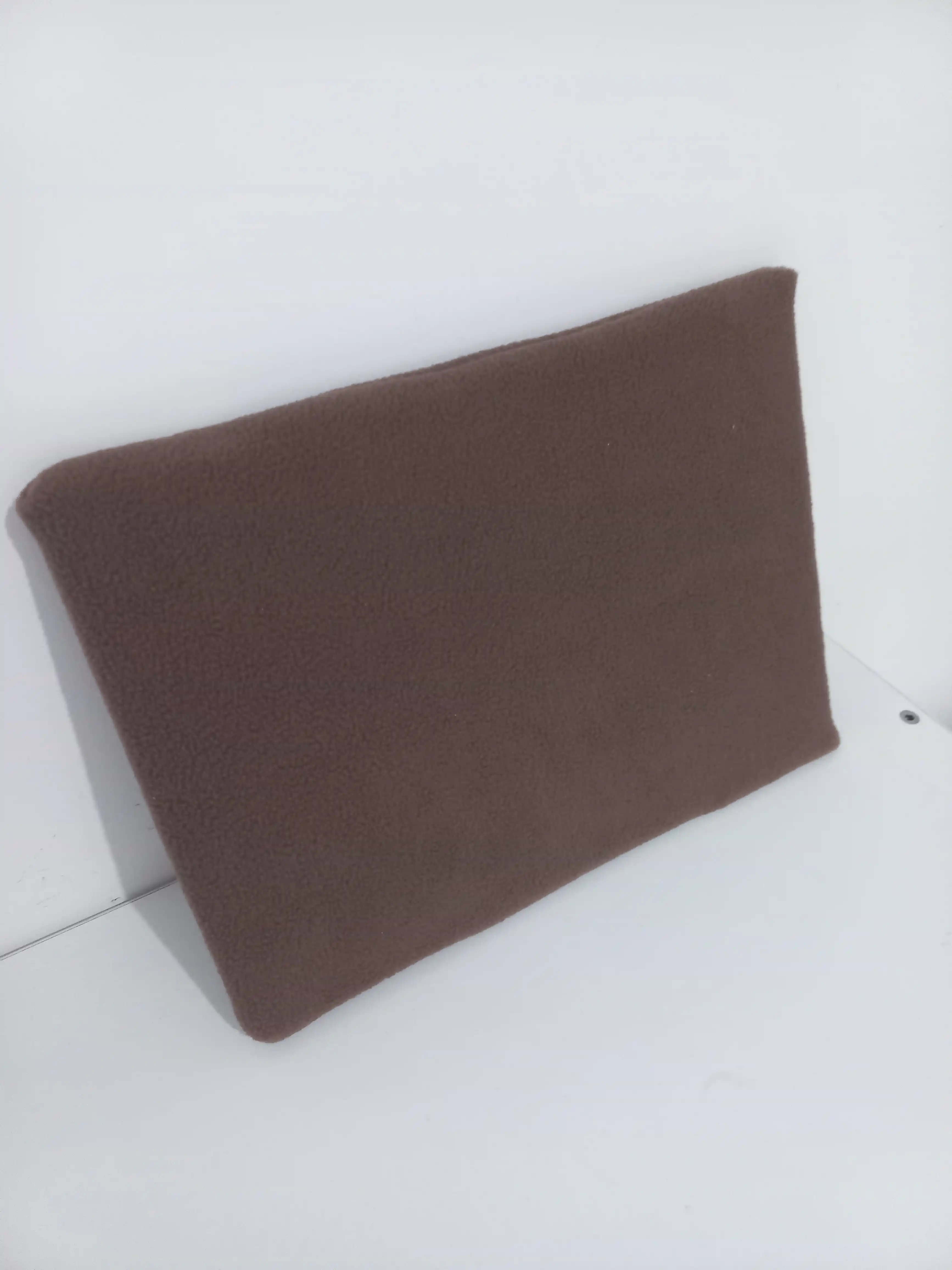 MacBook va boshqa noutbuklar uchun ishonchli rezinkali g‘ilof
