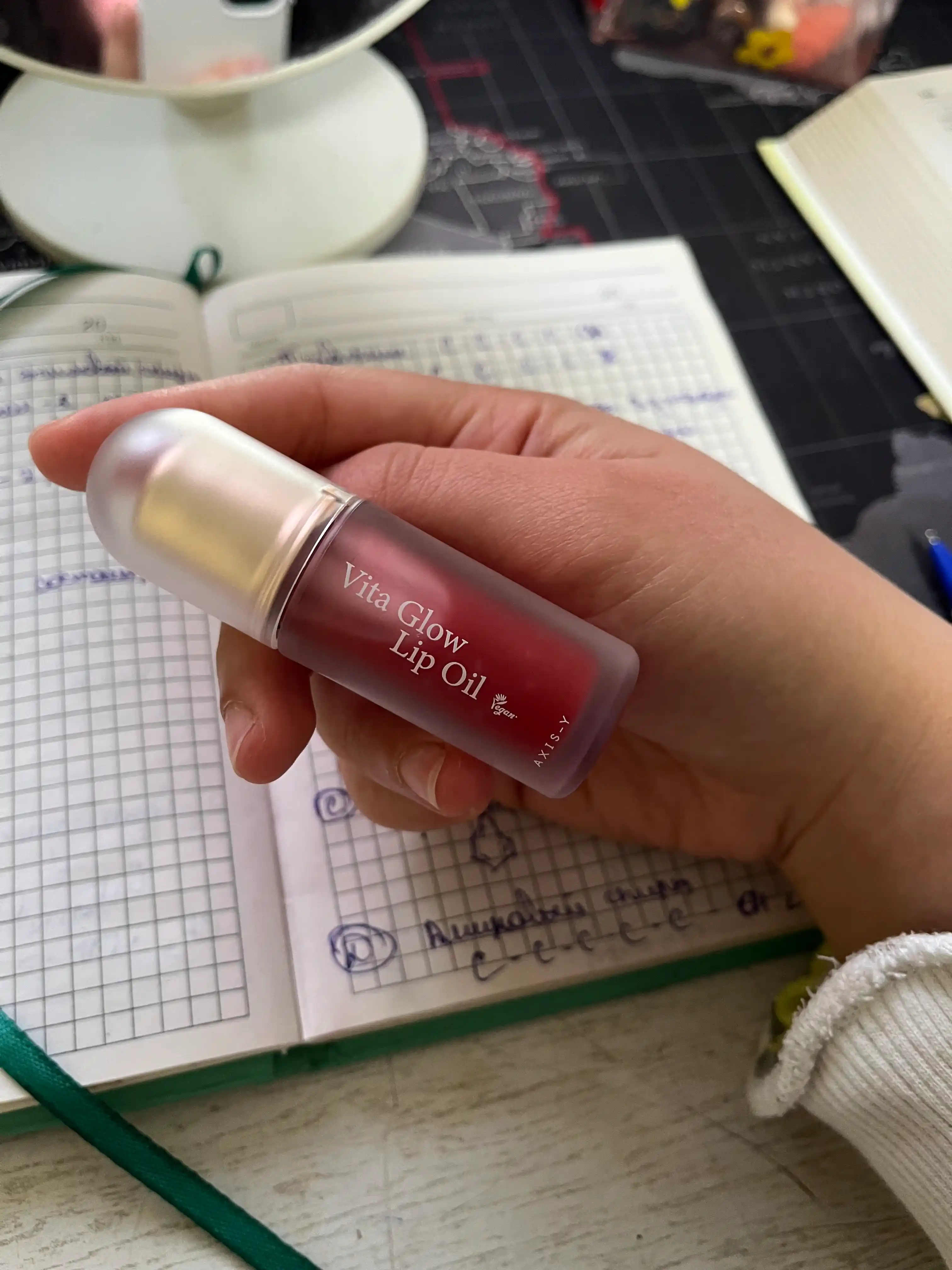 Витаминное масло для губ AXIS-Y Vita Glow Lip Oil, 4.5г