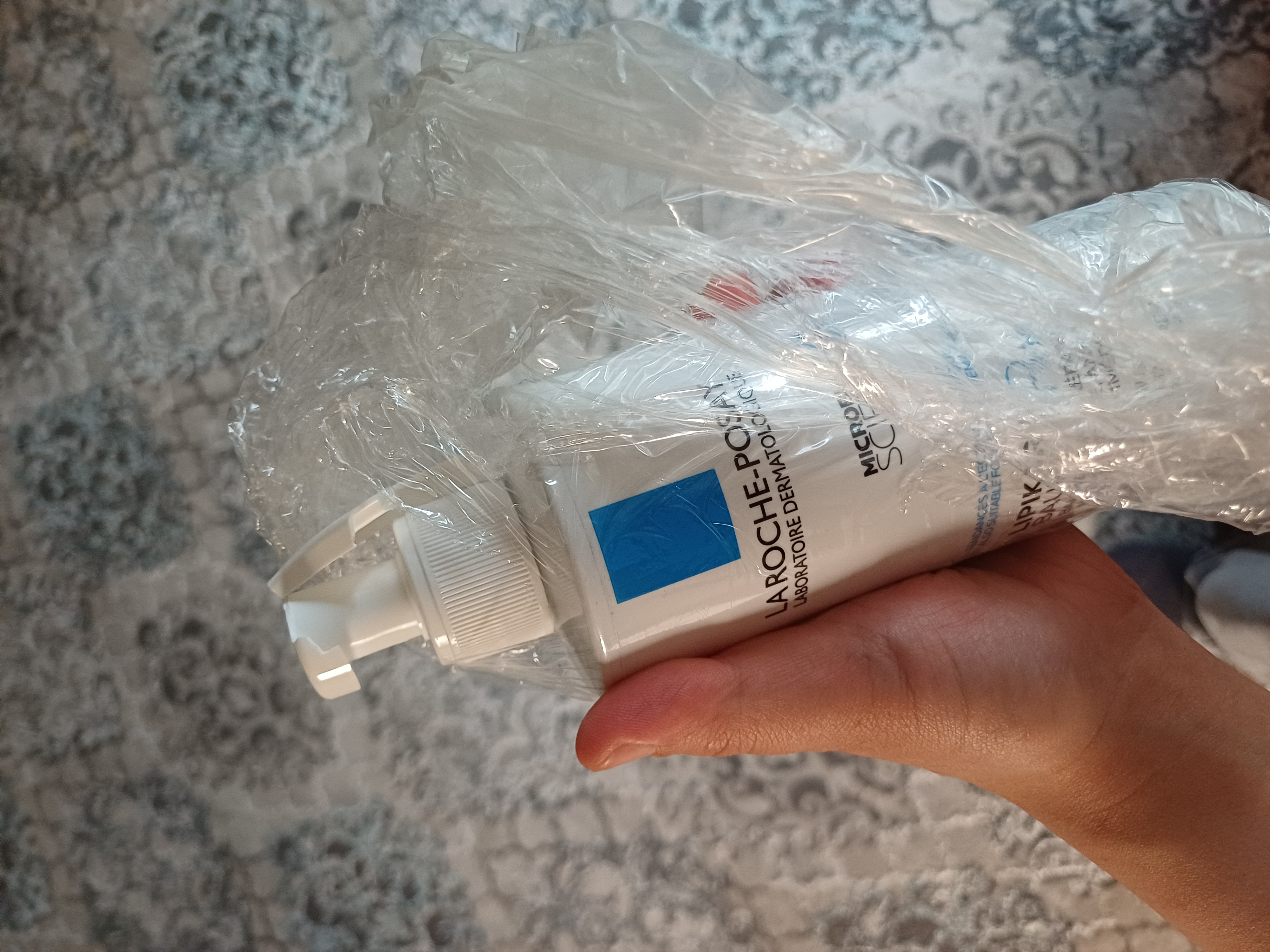 Lipitni to'ldiruvchi balzam LA ROCHE-POSAY LIPIKAR AP+M, yuz va tana uchun uch tomonlama harakat, 400 ml