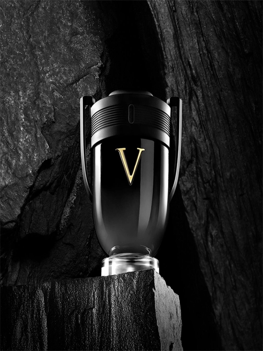 Xushbo'ylangan suv Paco Rabanne Invictus