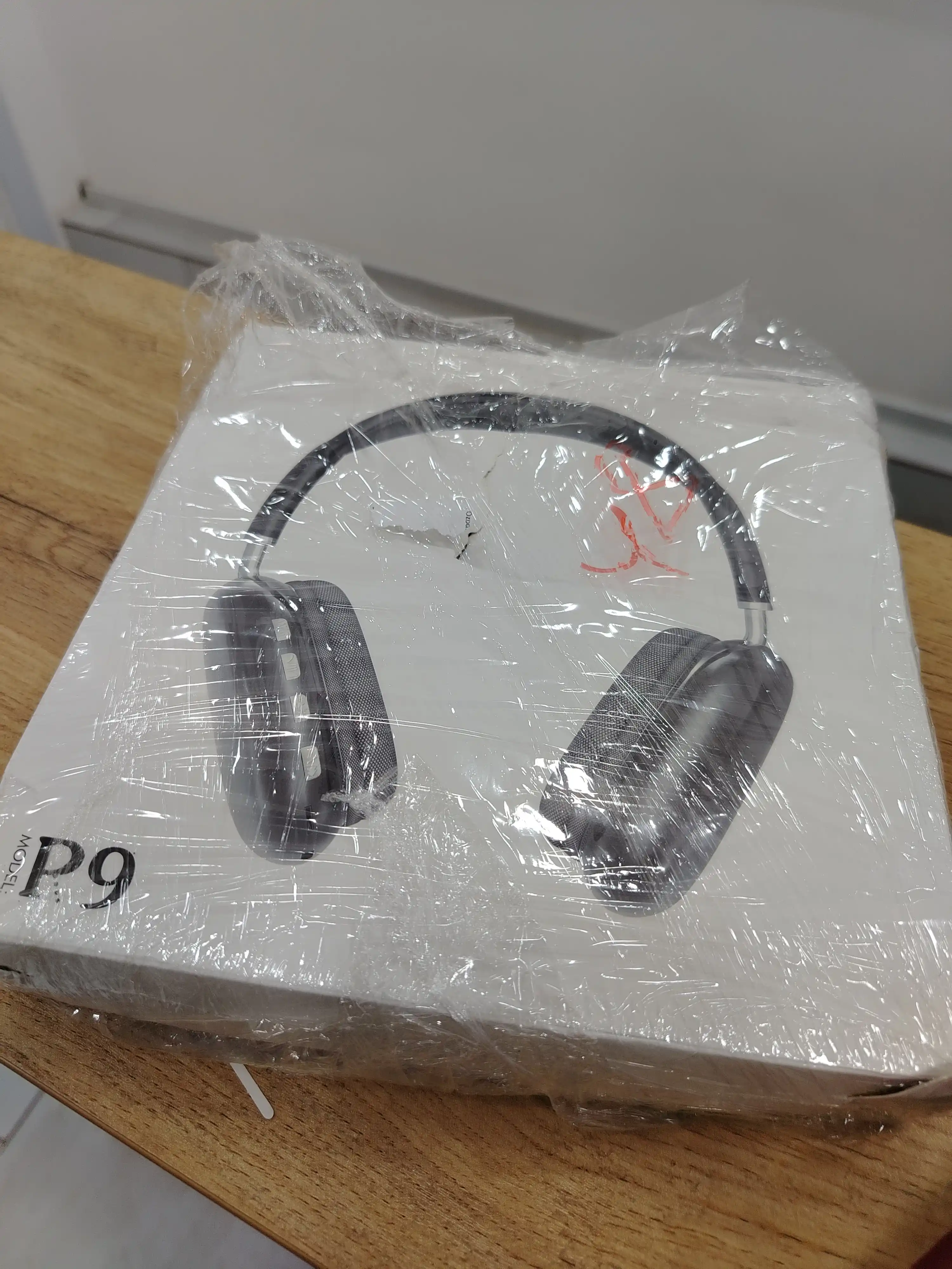 Simsiz Bluetooth quloqchinlar P9, mikrofonli, to'liq o'lchamli