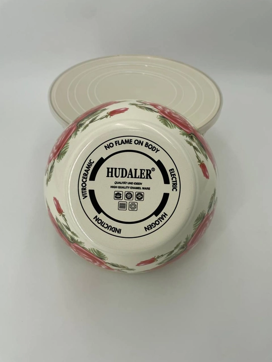 Набор эмалированных салатников, мисок с крышками, 1, 2.5, 4 литра