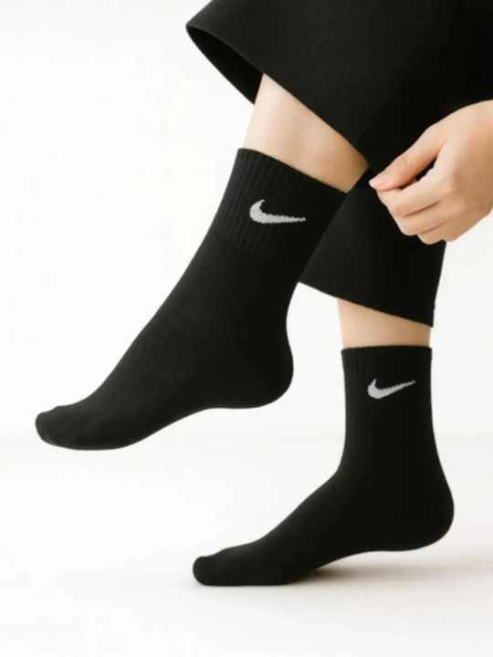 Nike sport uniseks paypoqlar to‘plami 5 juft, o‘lchamlari 41-47