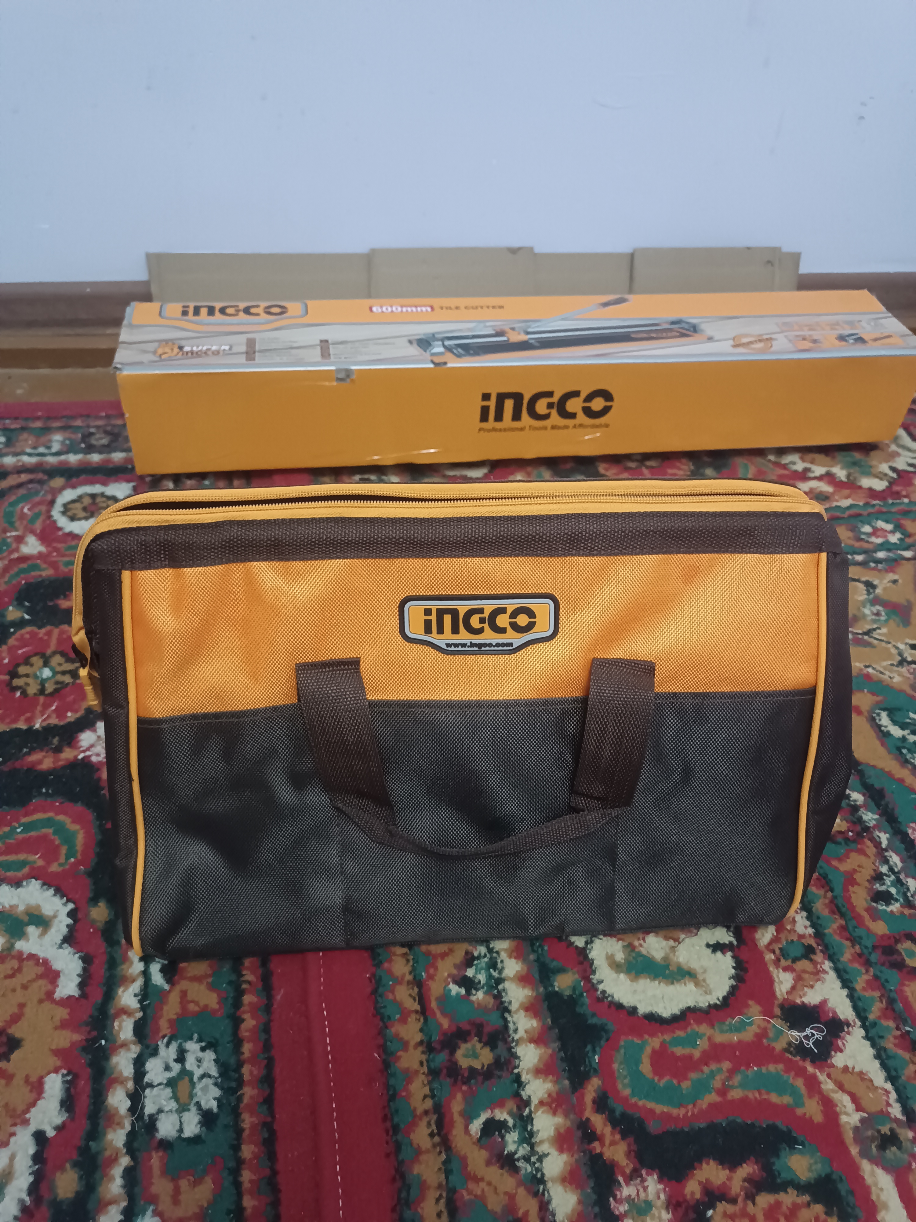 Сумка для инструментов INGCO HTBG281628