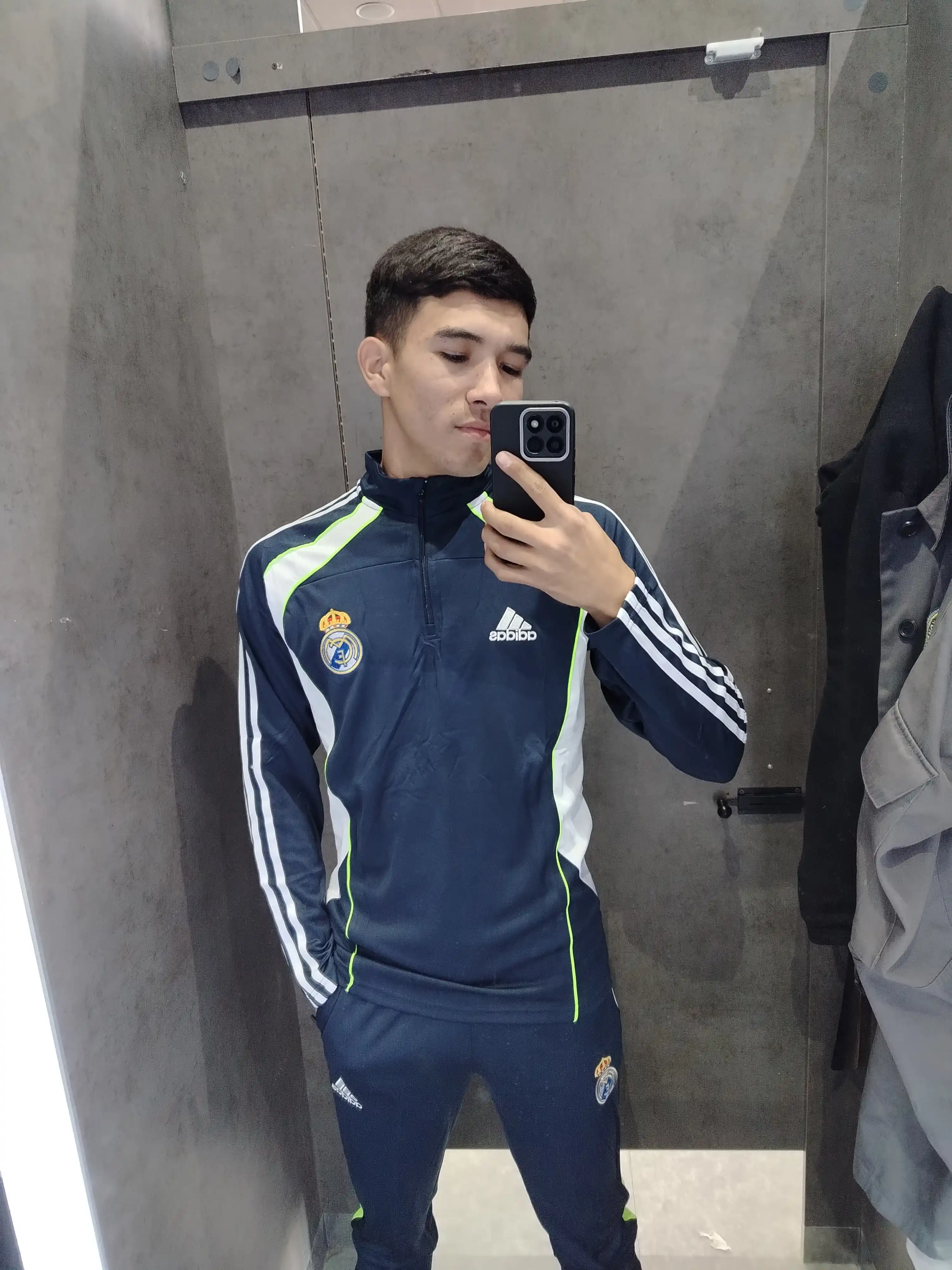 Футбольная форма Real Madrid, тренировочная, с длинным рукавом