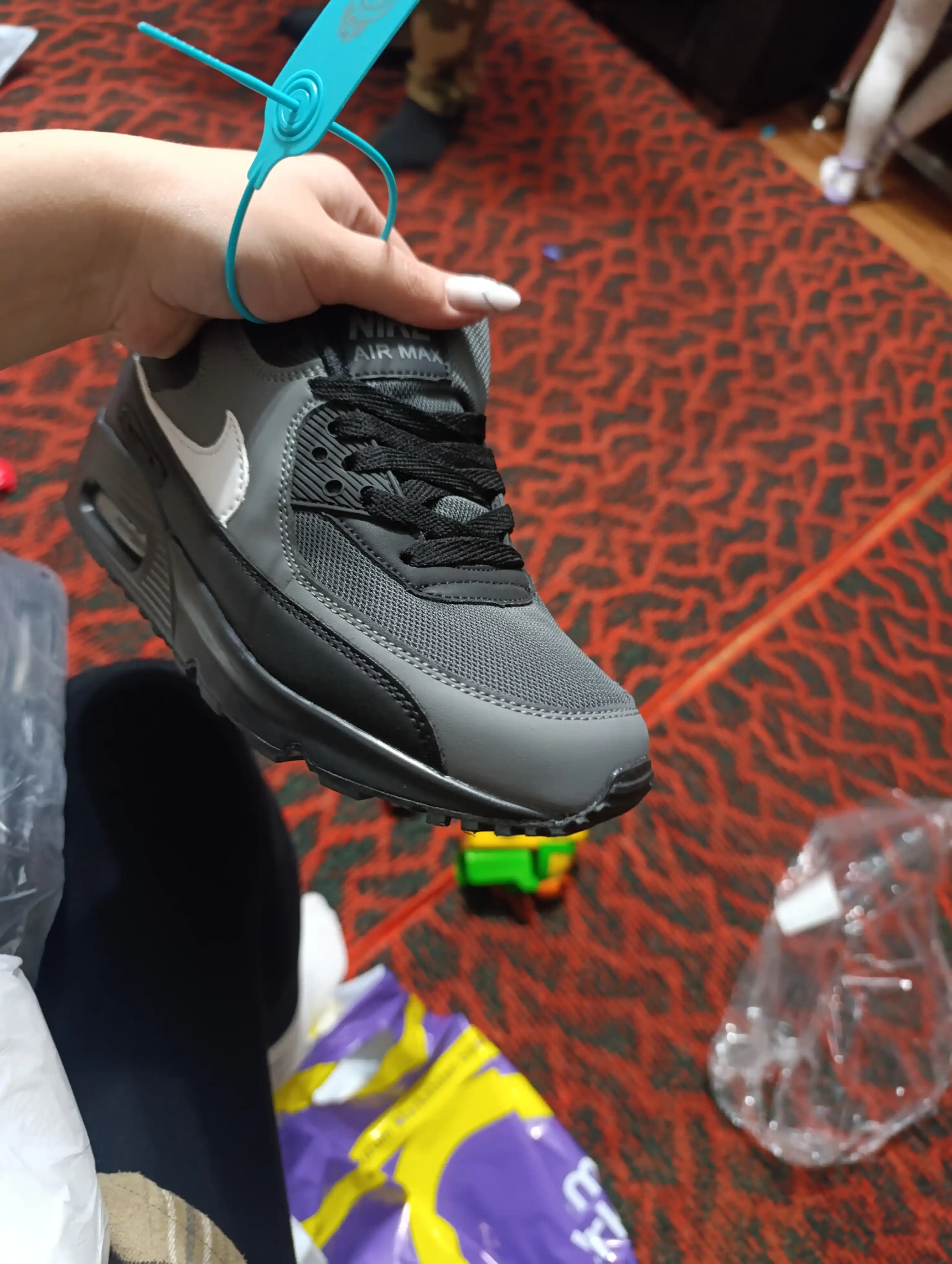 Erkaklar krossovkalari qish uchun Air max 90, o'lchamlari 40-45