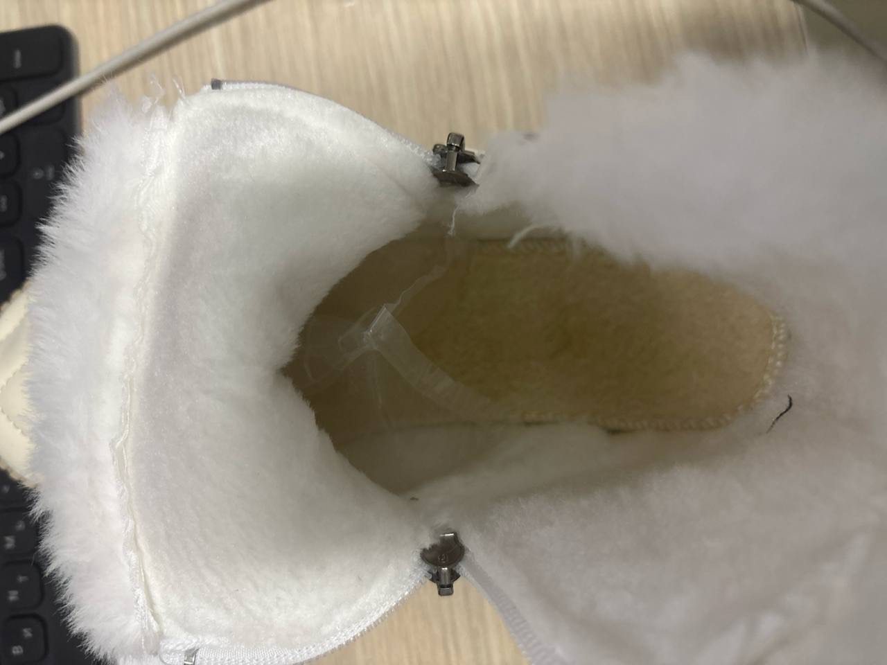 Ayollar yarim etiklari, qishki, mo‘ynali, 36-40 (1 o‘lchamga kichik o‘lchamli)