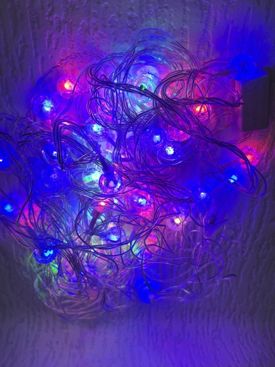 LED figura girlyanda 3, 6, 10 m, 4 xil shakl