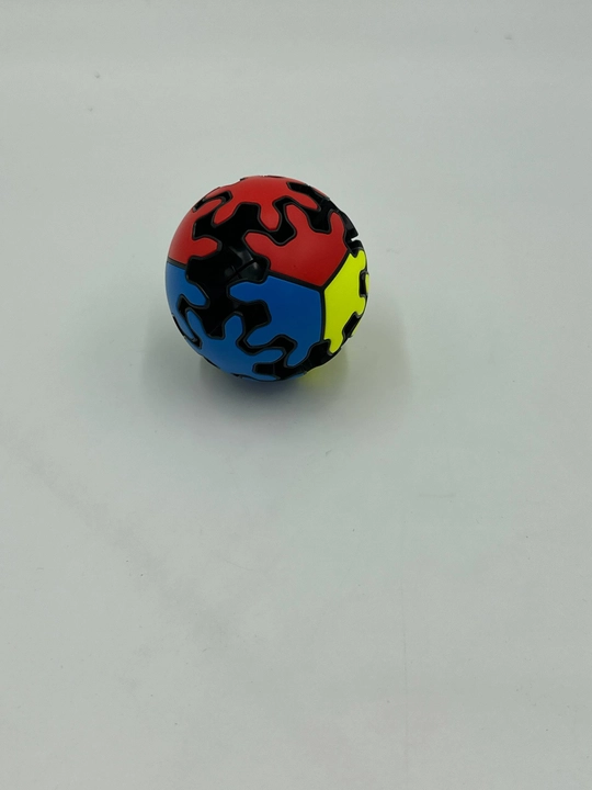 Megamix rubik kubik sfera shaklidagi