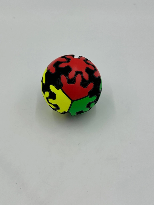 Megamix rubik kubik sfera shaklidagi