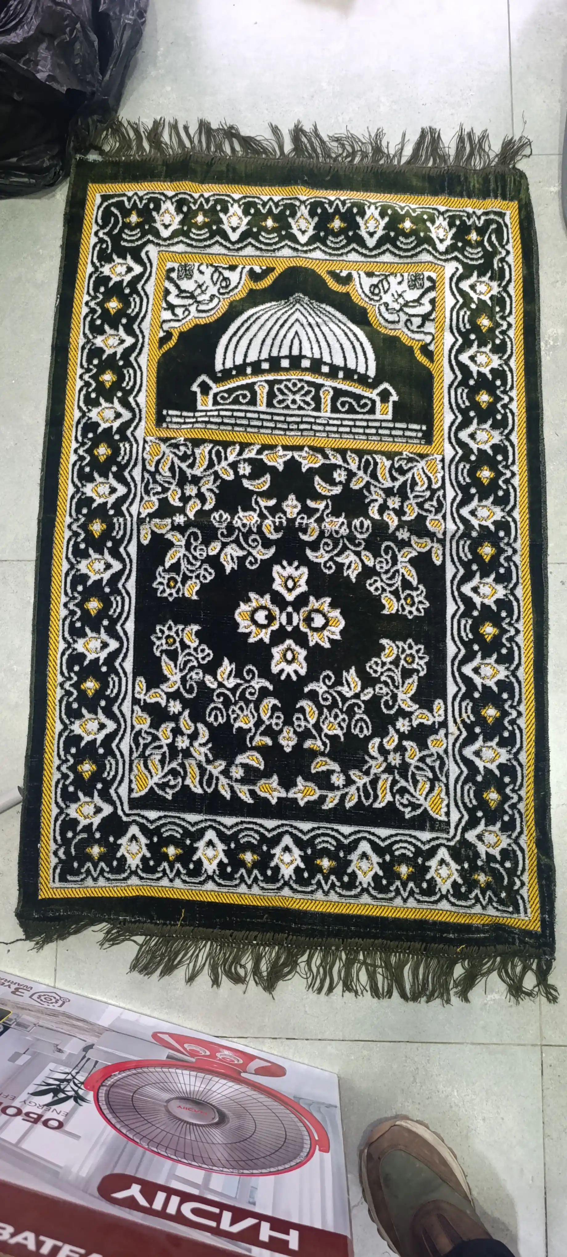 Joynamoz Turkiya, yumshoq va sifatli materialdan, 110*70 sm, namozni bajarishda ko'makchi