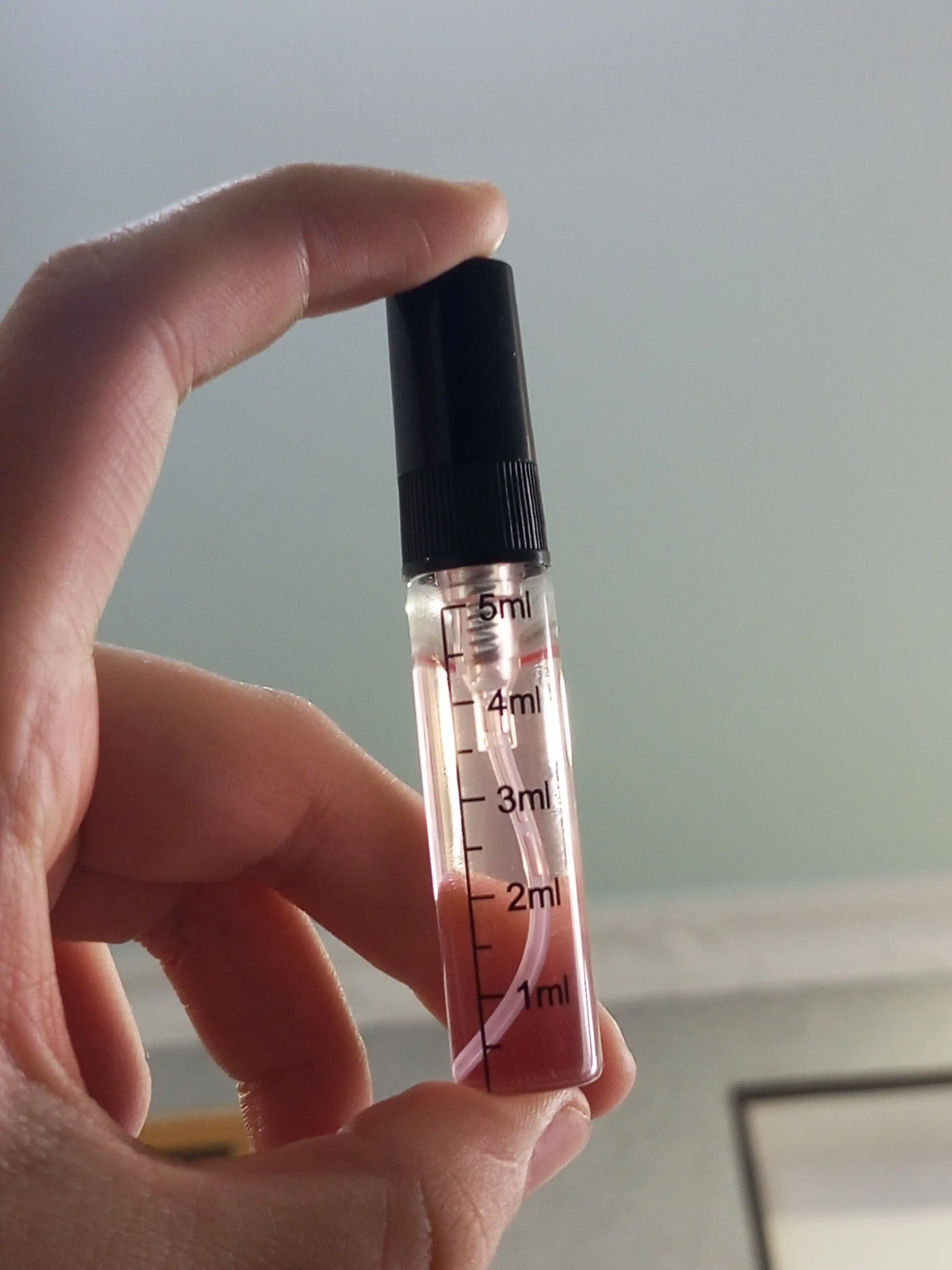 Atir аyollar uchun, TOM FORD Lost Cherry, parfyumeriya suvi, duxi, probnik 10/5 ml