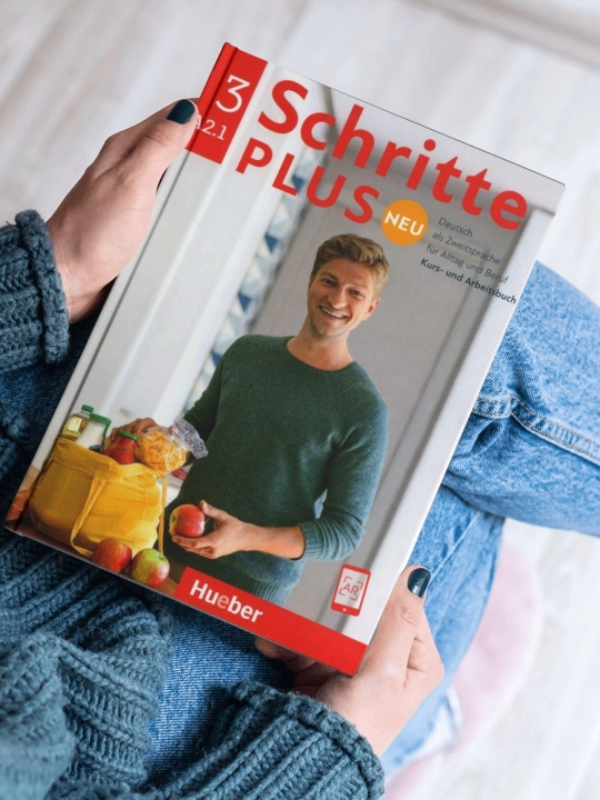 Учебник Hueber Schritte Plus Neu 3 A2.1 курс и рабочая тетрадь по немецкому языку