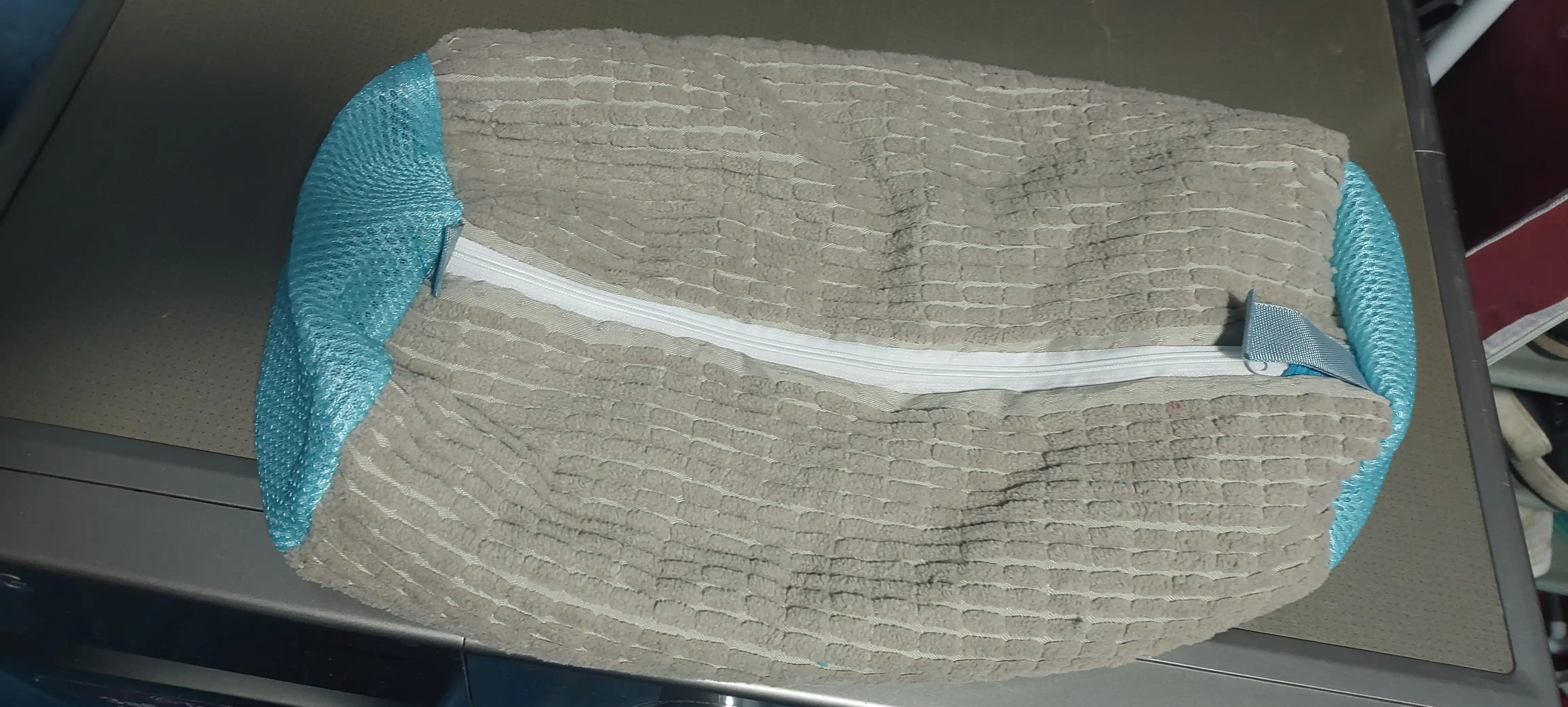 Kir yuvish mashinasida poyabzal va krossovkalarni yuvish uchun qop, mikrofiberli to‘r 40×20 sm