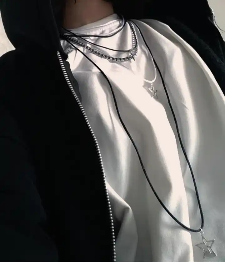 Choker yulduzchali shnur, braslet va choker ikkitasi birda