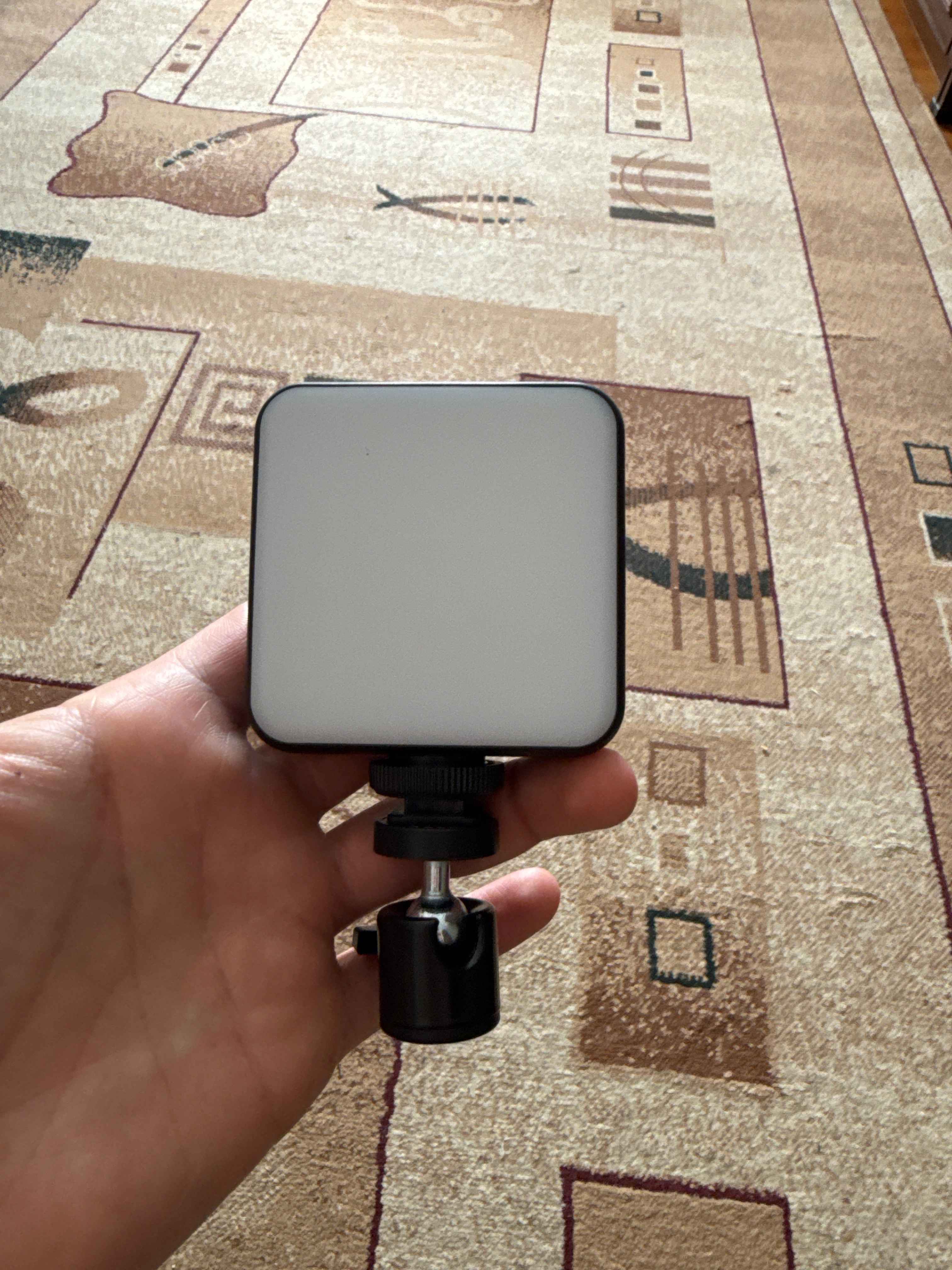 Foto va video suratga olish uchun Jmary FILL-59R LED portativ video chirogi