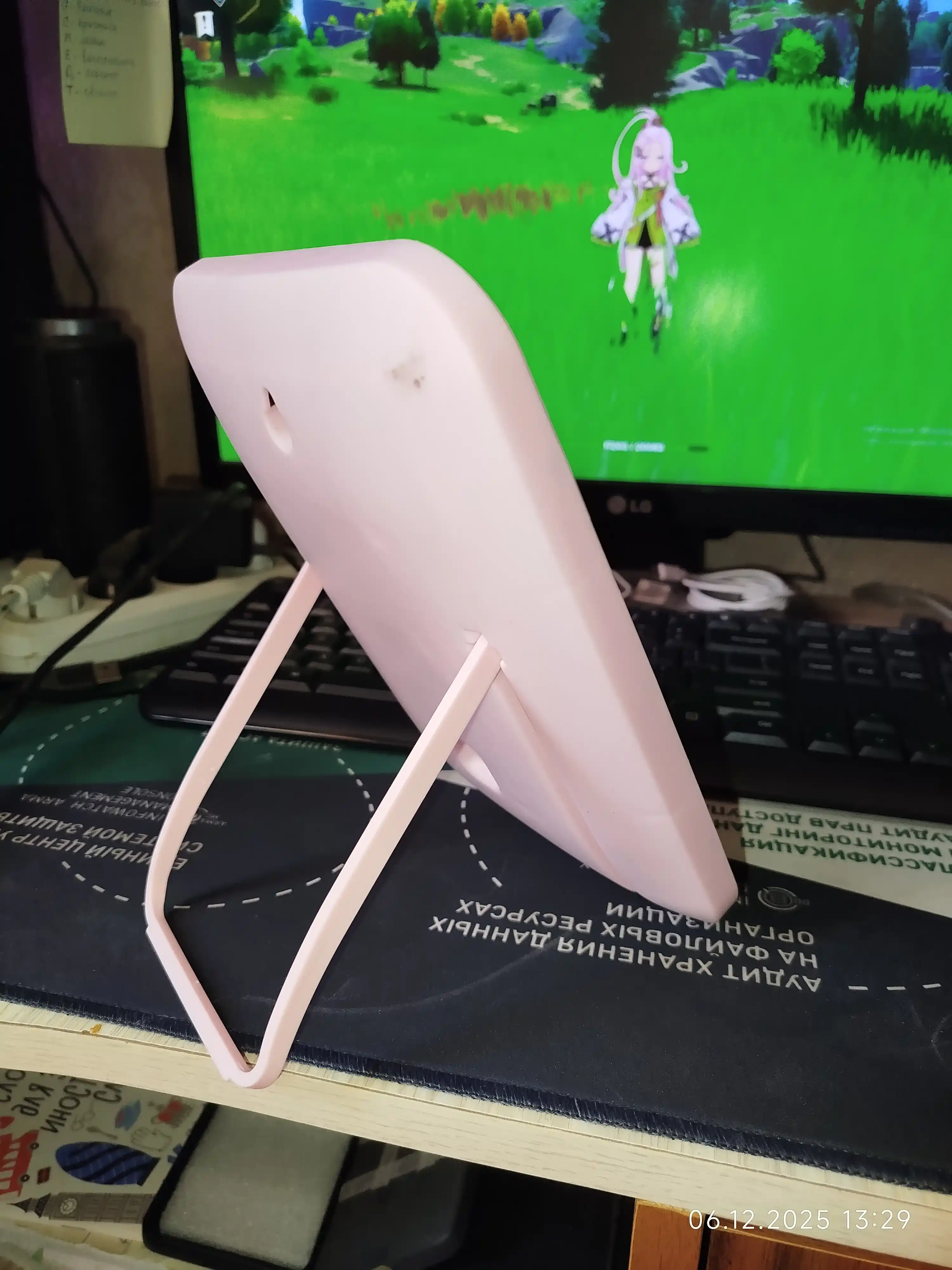 Yoritgichli kosmetik oyna, stol uchun, bo'yanish uchun, USB zaryadlash bilan